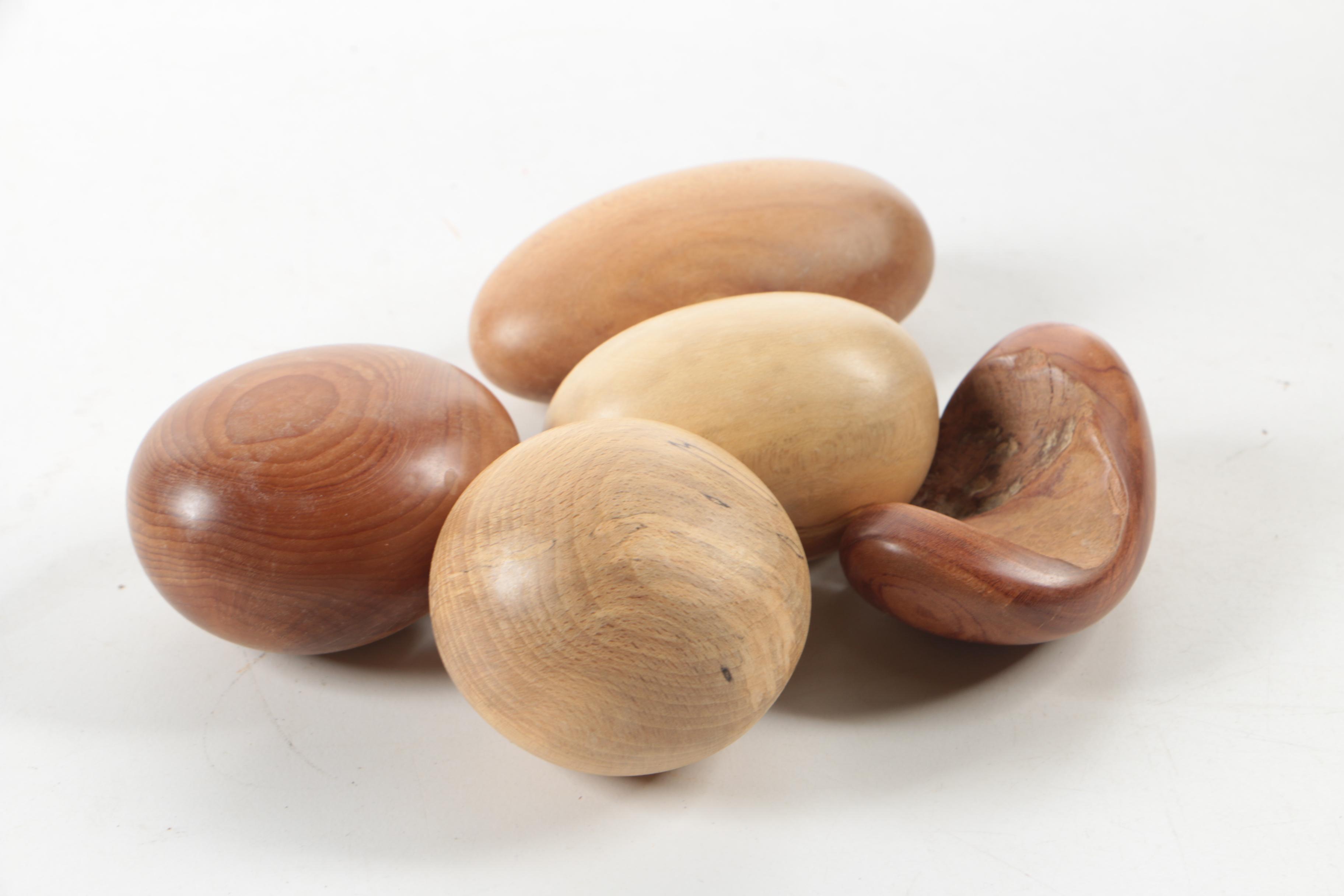 Woven Baskets and Wood Fruit Decor