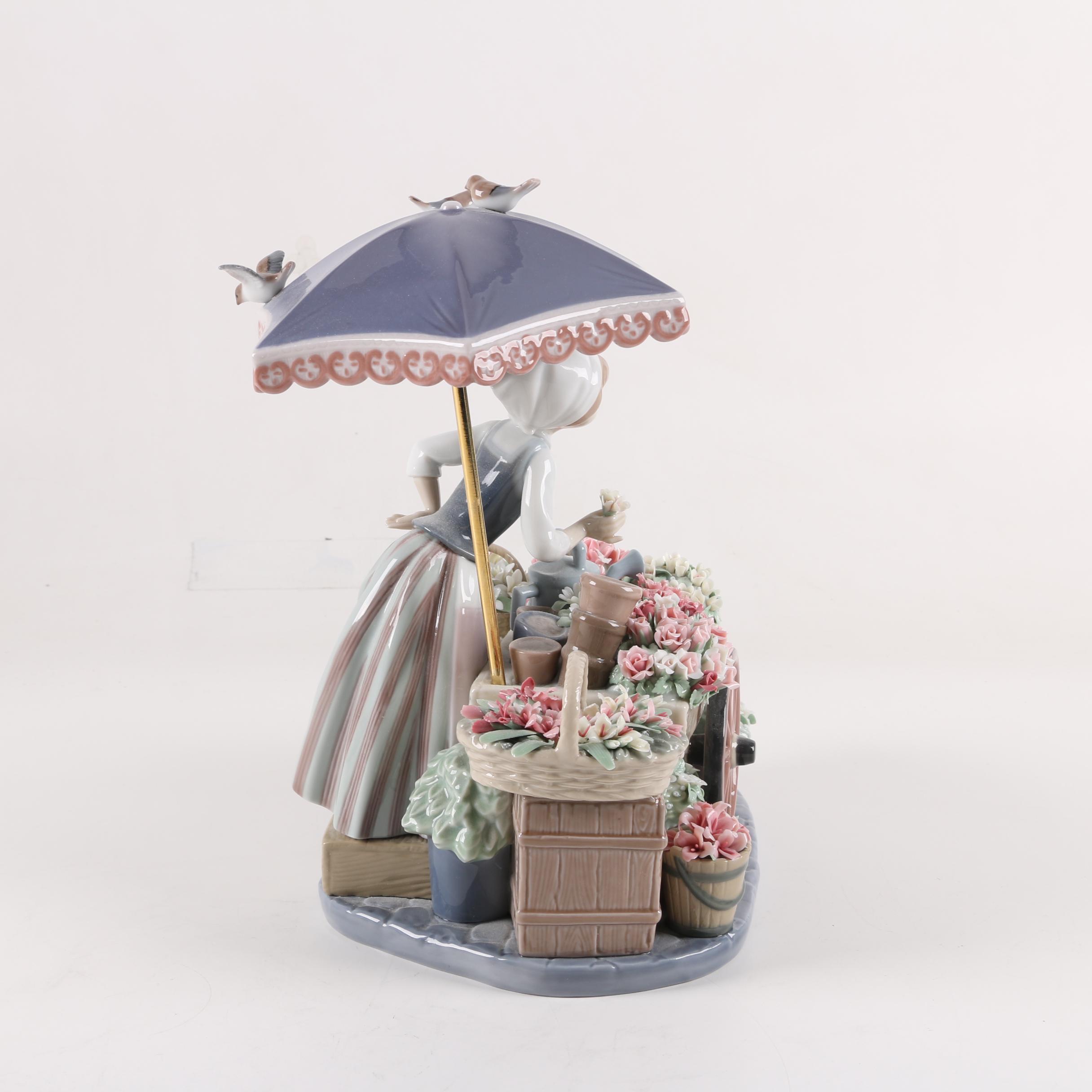 Lladró "Flowers of the Season" #1454 Porcelain Figurine