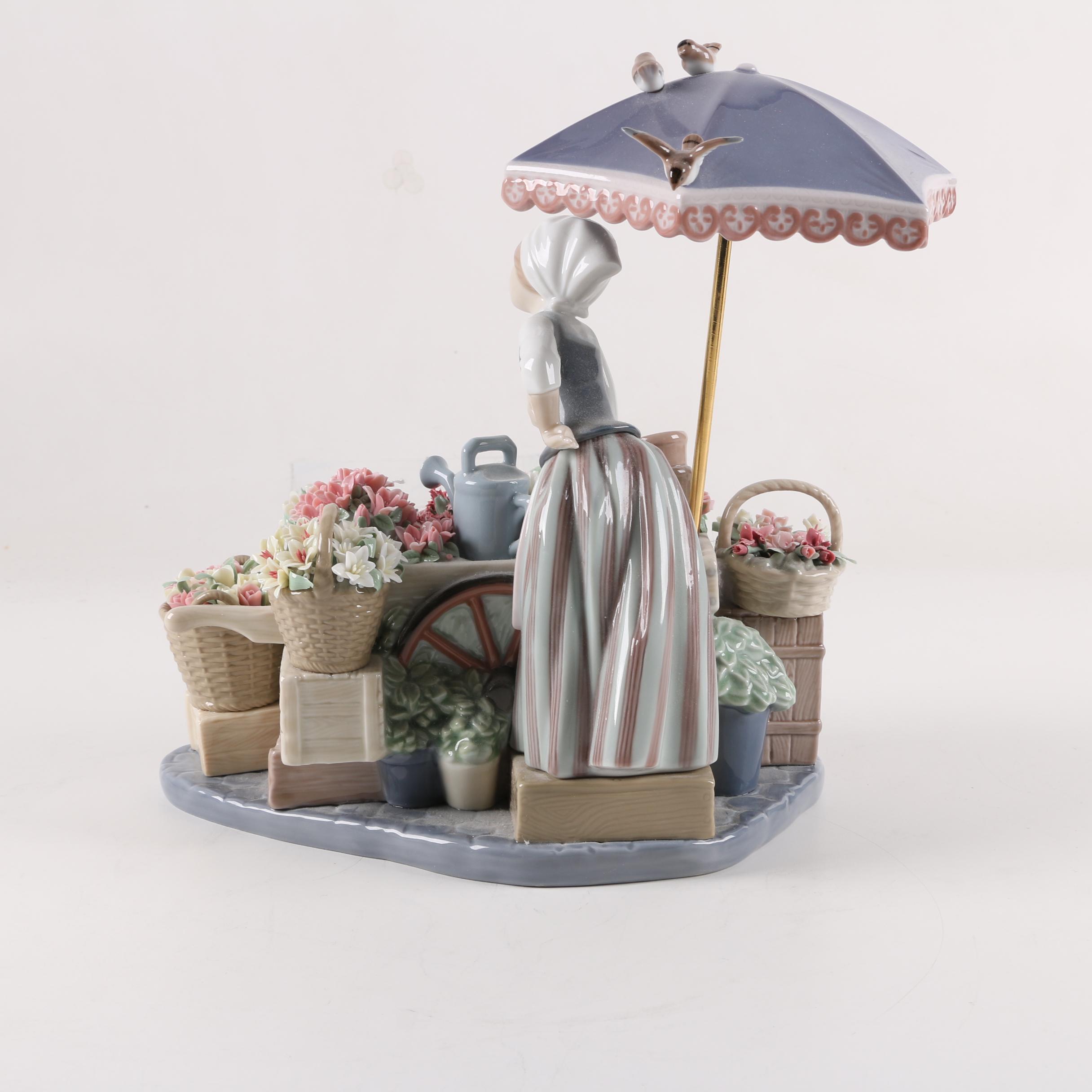 Lladró "Flowers of the Season" #1454 Porcelain Figurine