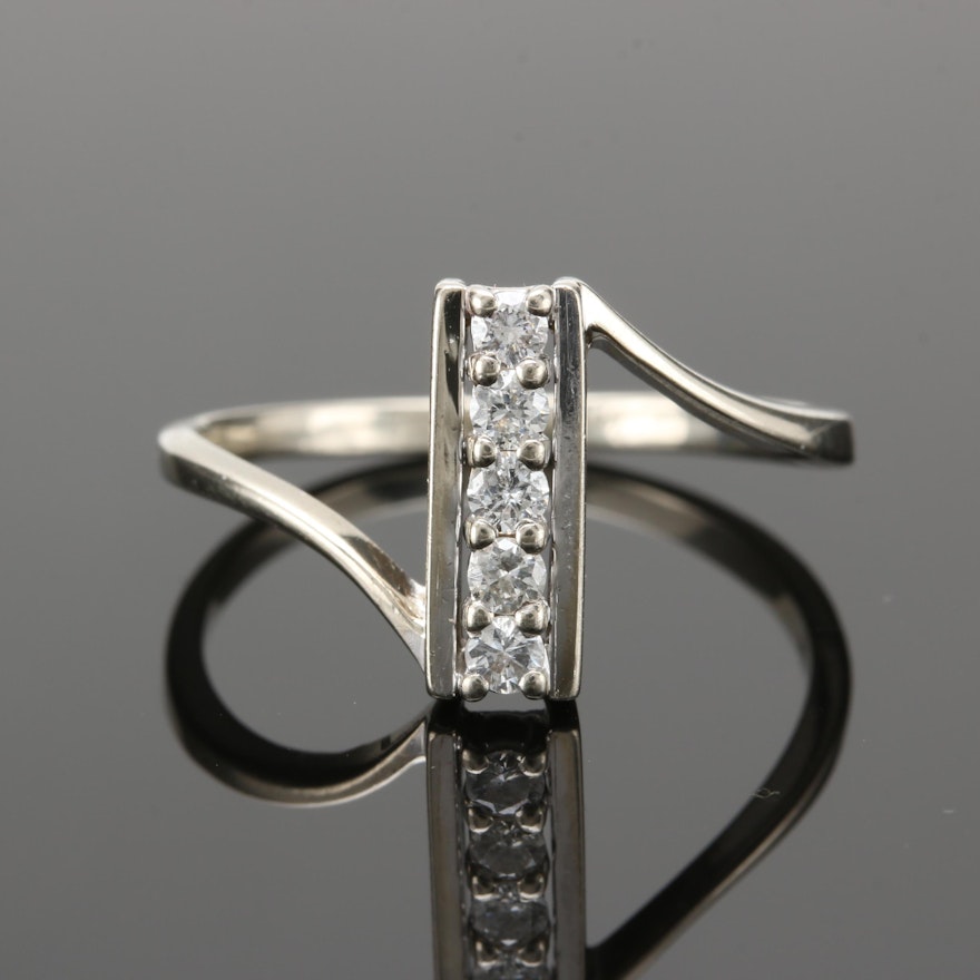 14K White Gold Diamond Ring