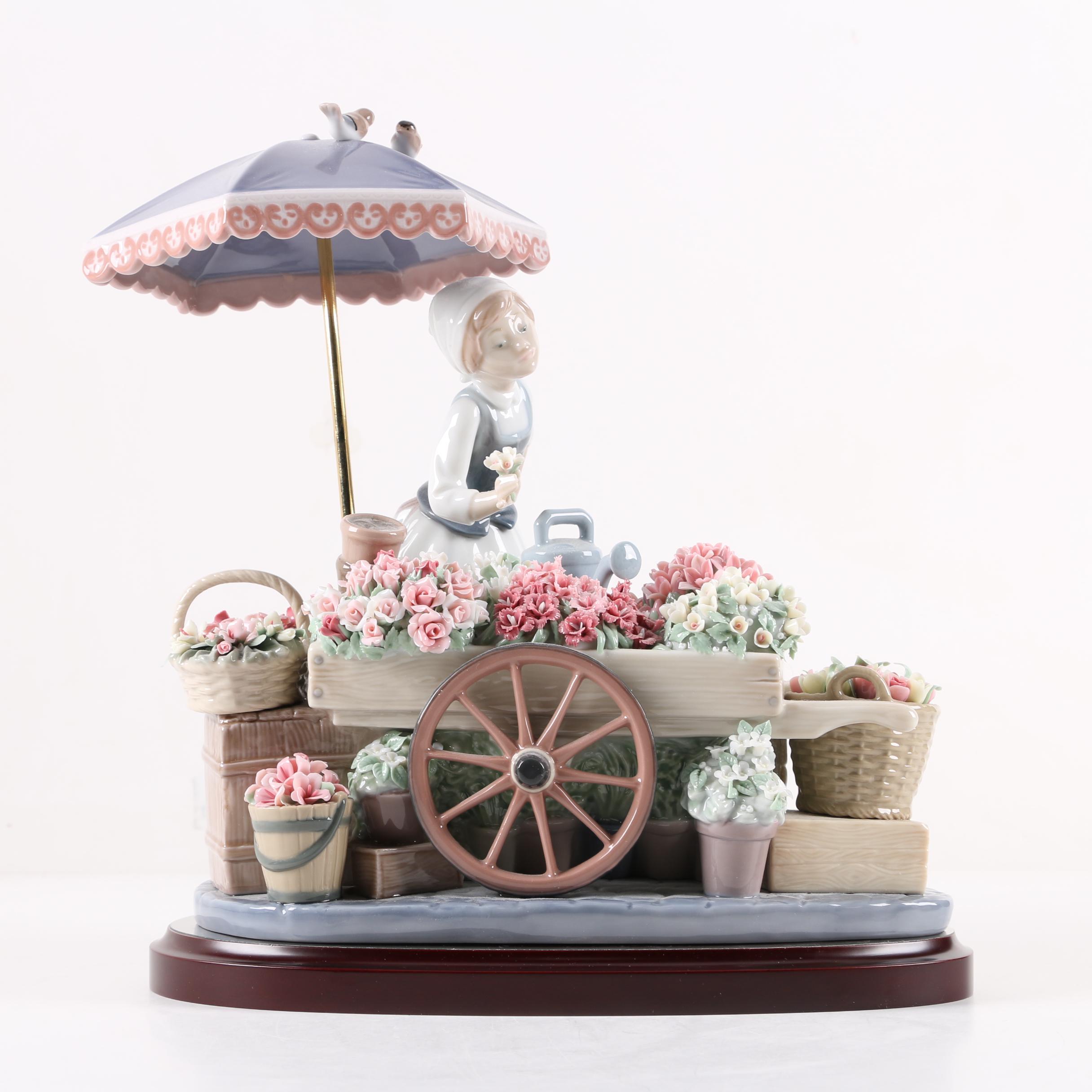 Lladró "Flowers of the Season" #1454 Porcelain Figurine