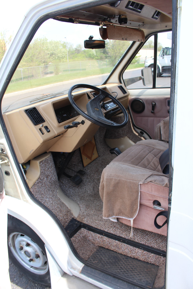 1986 Winnebago LeSharo Utility Van