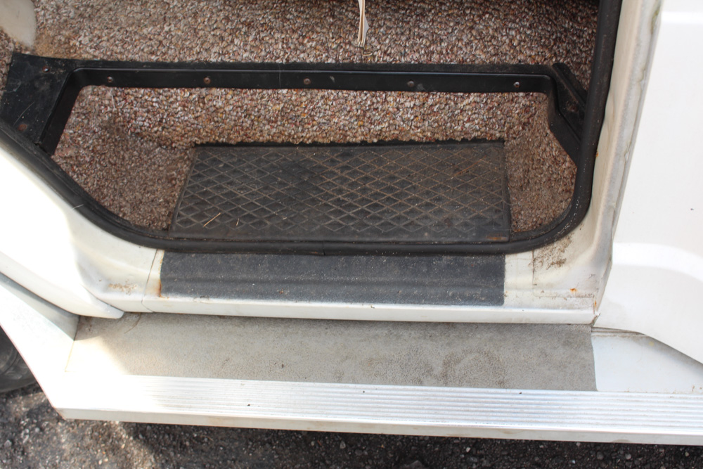 1986 Winnebago LeSharo Utility Van