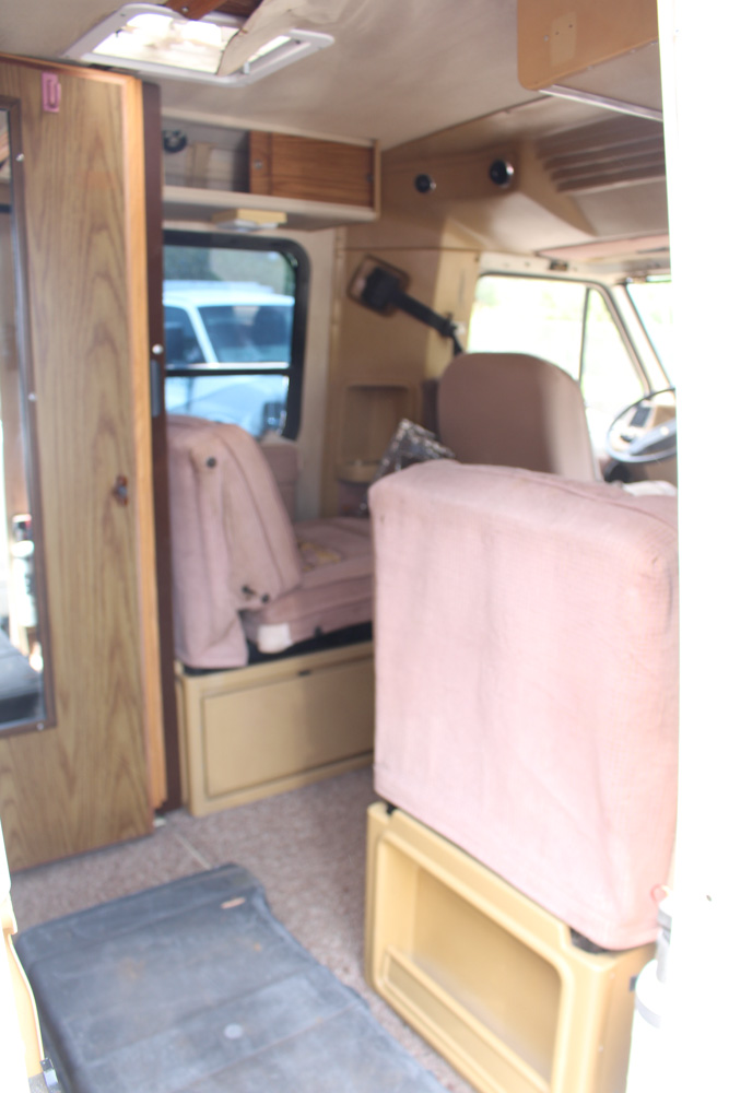1986 Winnebago LeSharo Utility Van