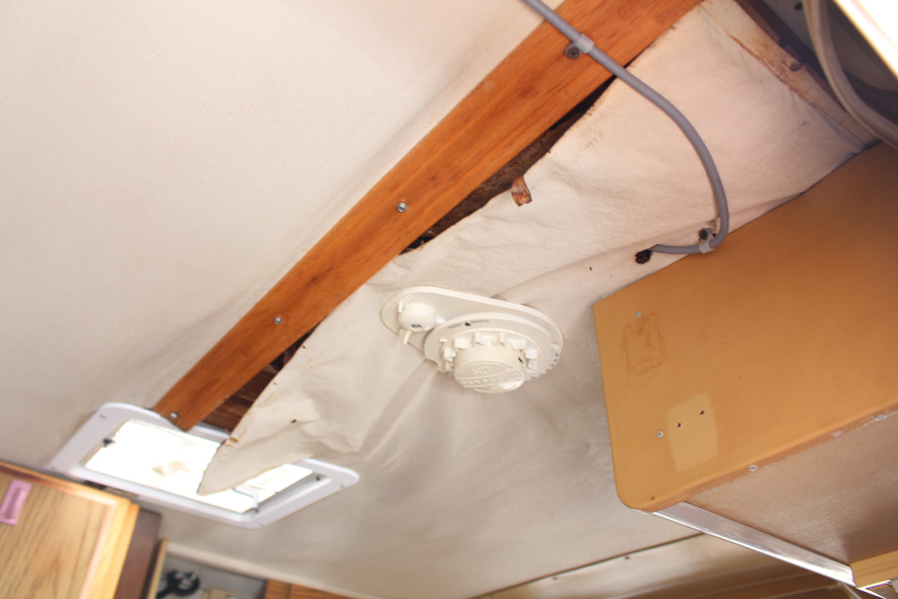 1986 Winnebago LeSharo Utility Van