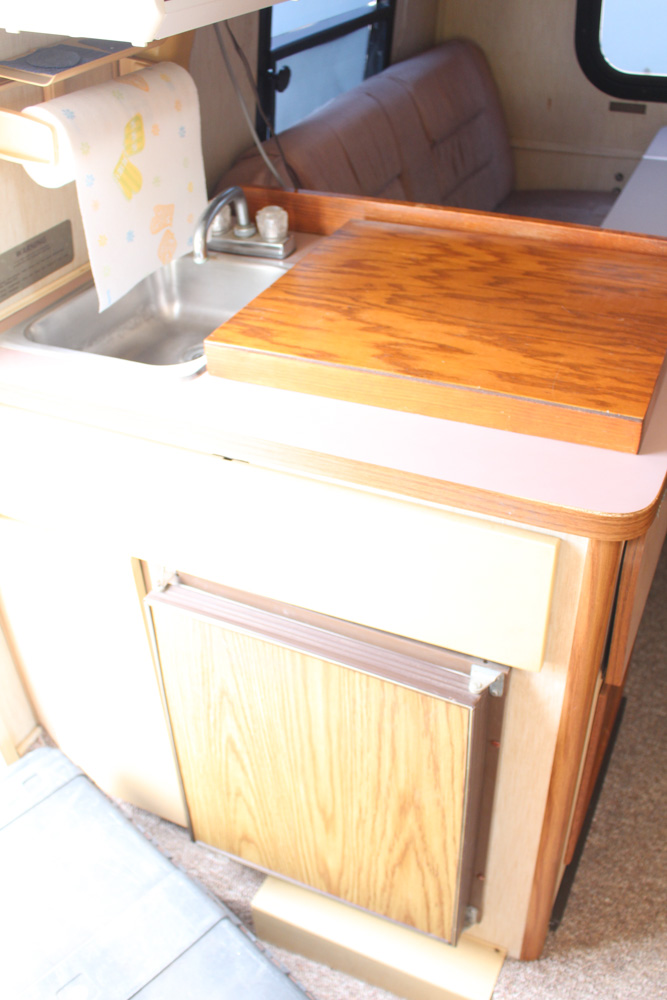 1986 Winnebago LeSharo Utility Van