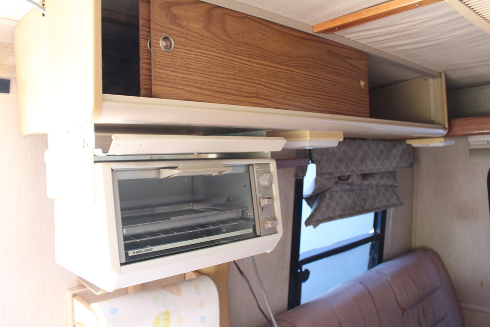 1986 Winnebago LeSharo Utility Van