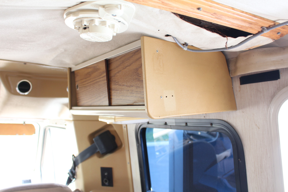 1986 Winnebago LeSharo Utility Van