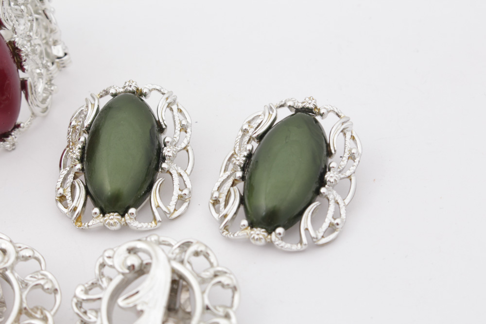 Sarah Coventry Bracelet and Coordinating Earrings