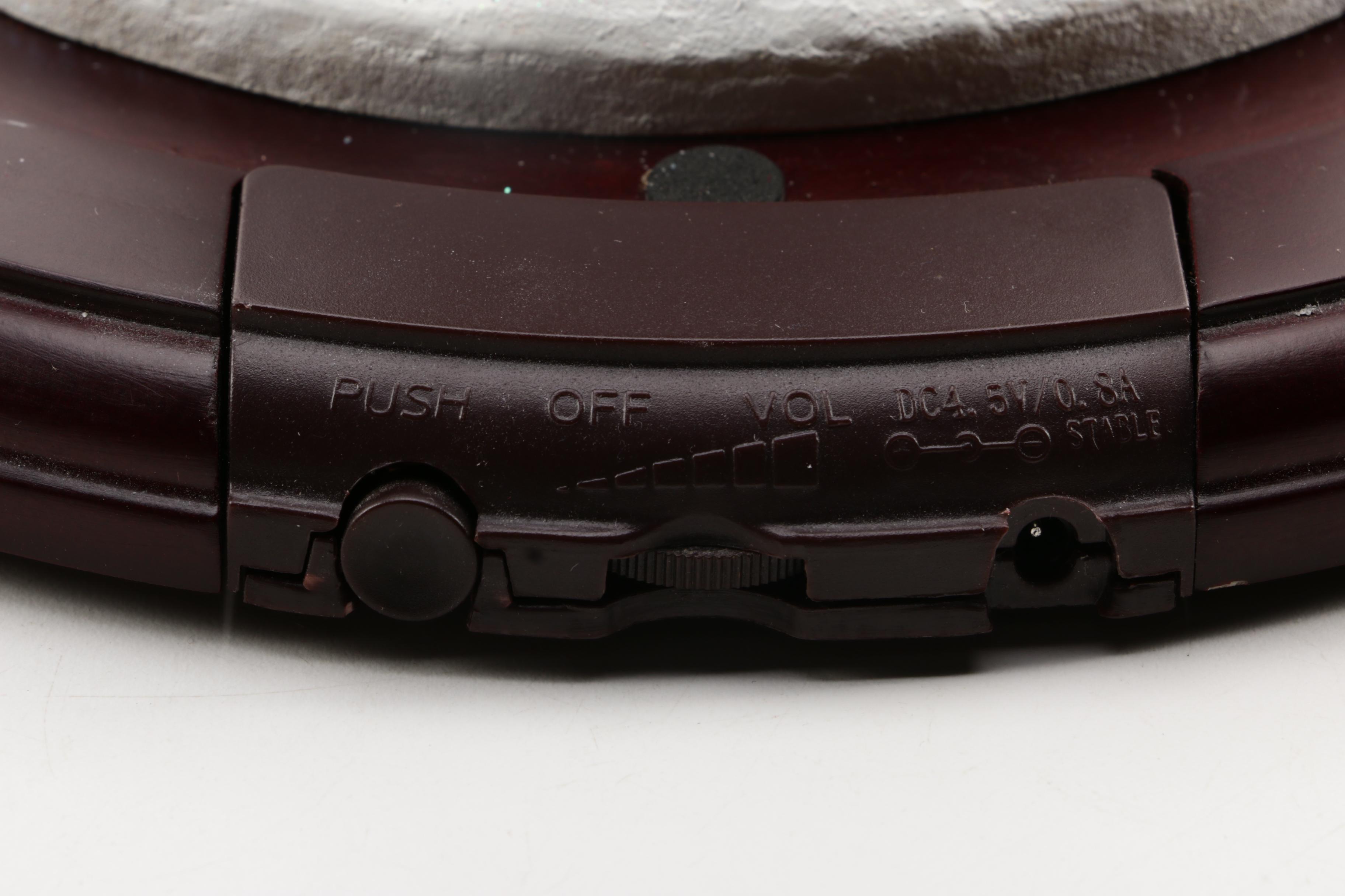 Hawthorne Village Thomas Kinkade "Holiday Reflections" Christmas Tree Figure