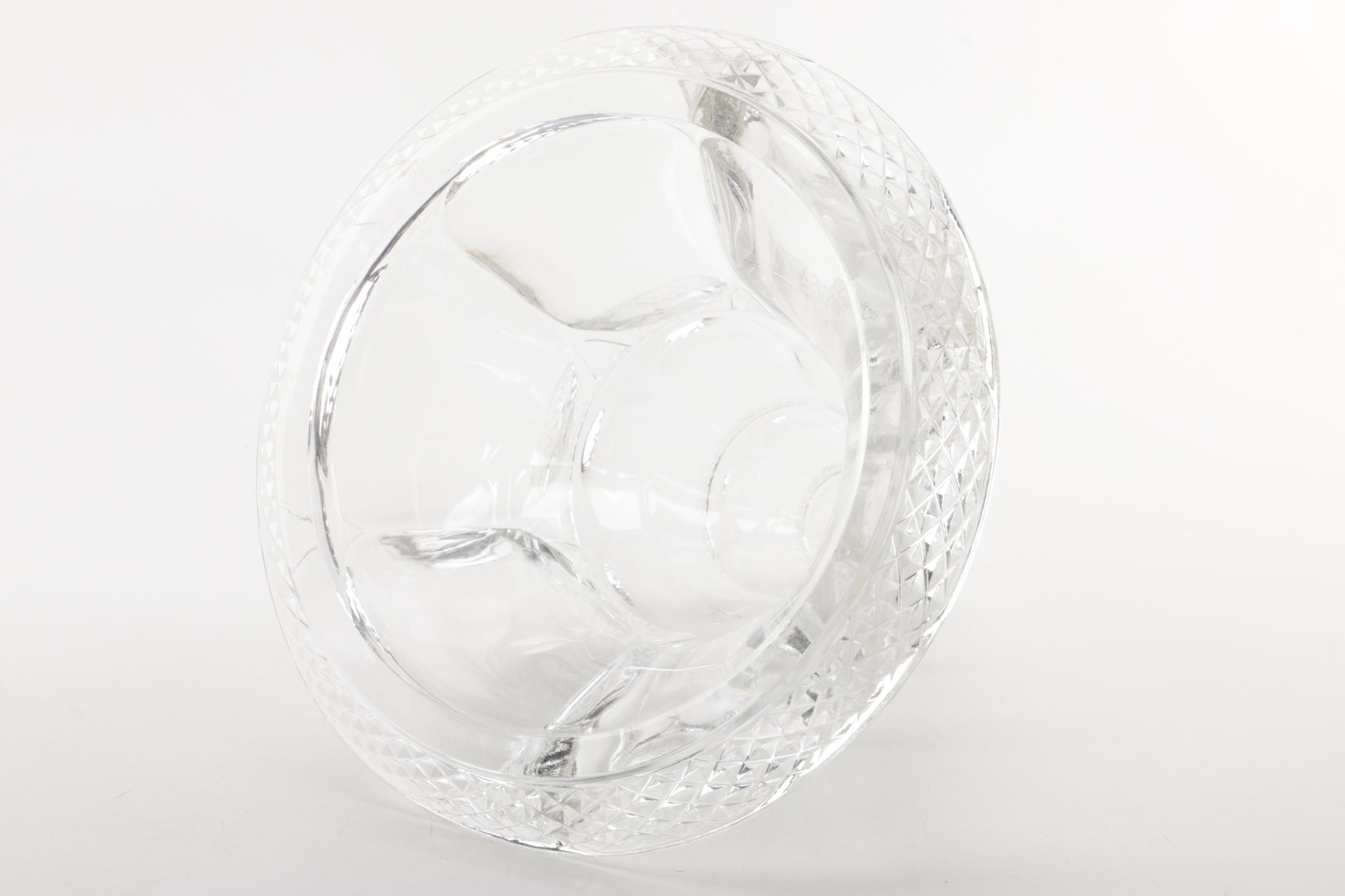 Hawthorne Village Thomas Kinkade "Holiday Reflections" Christmas Tree Figure