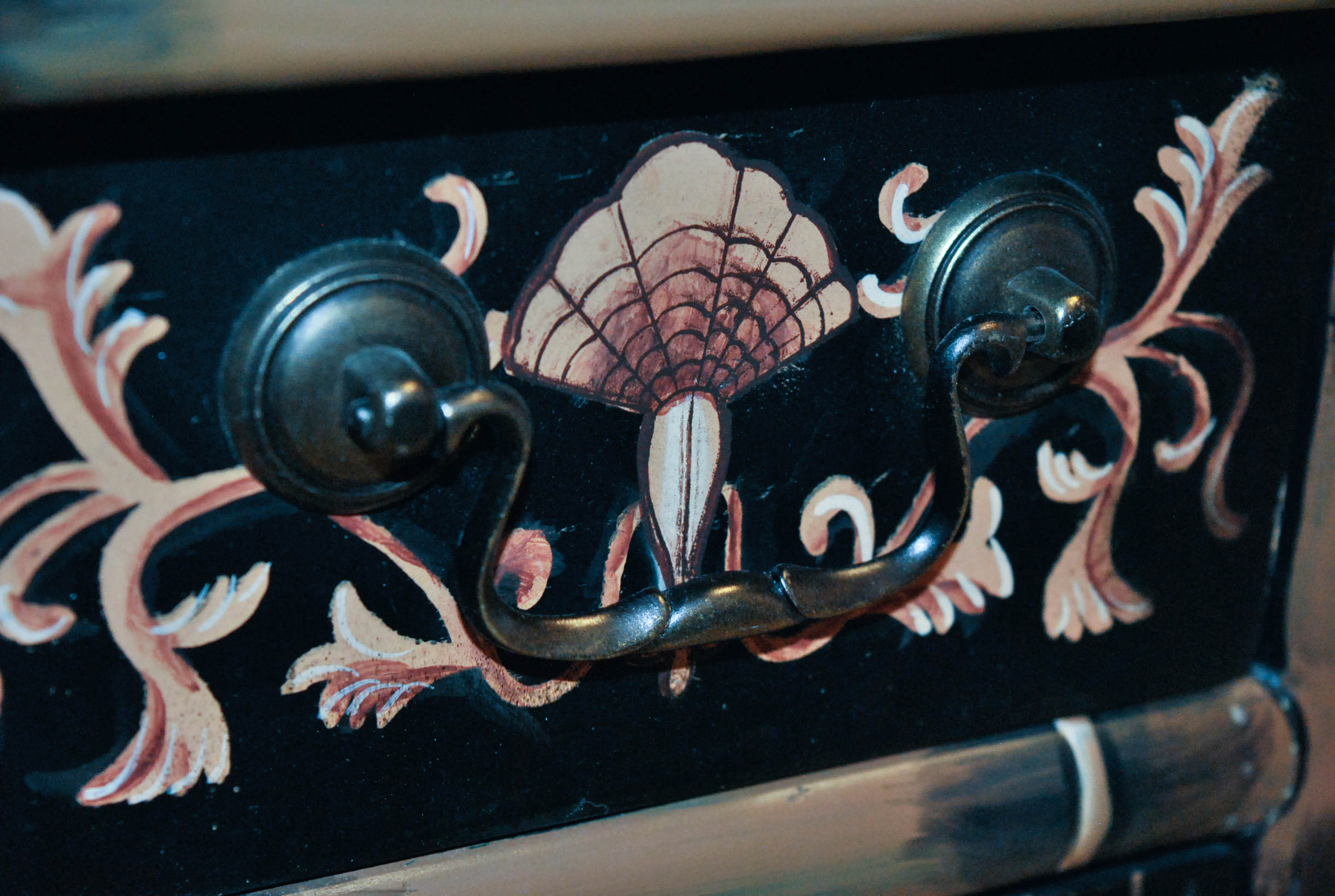 Contemporary Chinoiserie Hexagonal Black Lacquered Cabinet