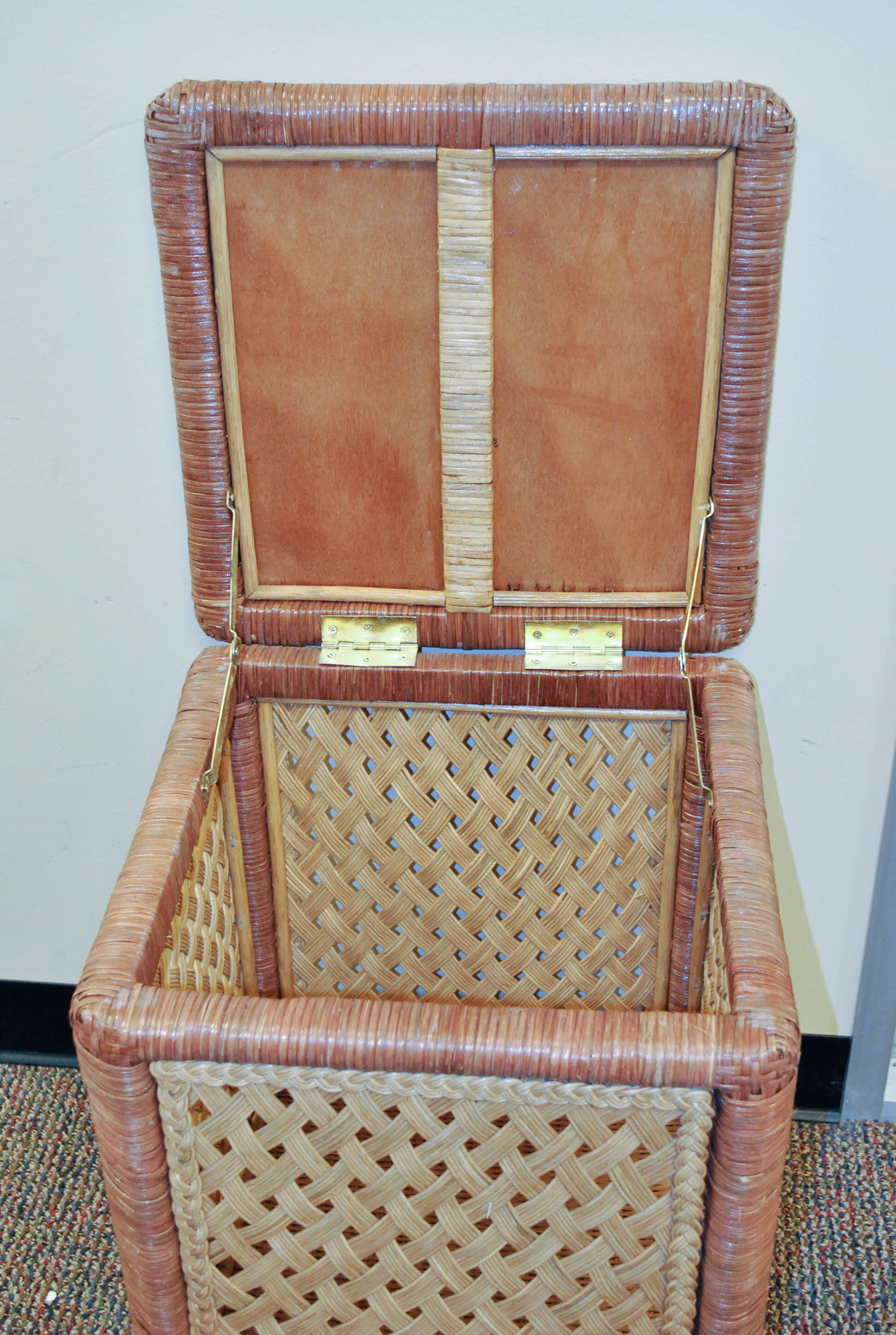 Tan and Brown Woven Wicker Laundry Hamper with Hinged Lid