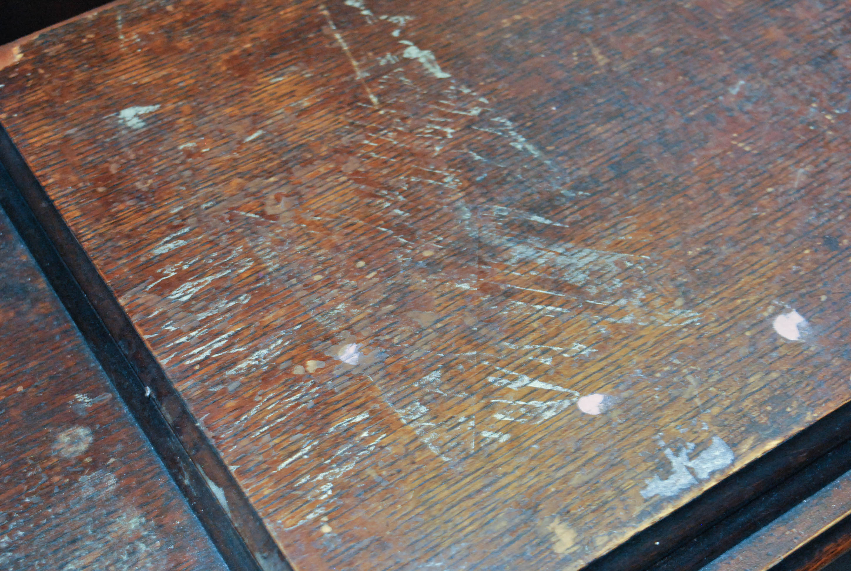 Antique Singer Treadle Sewing Machine and Cabinet