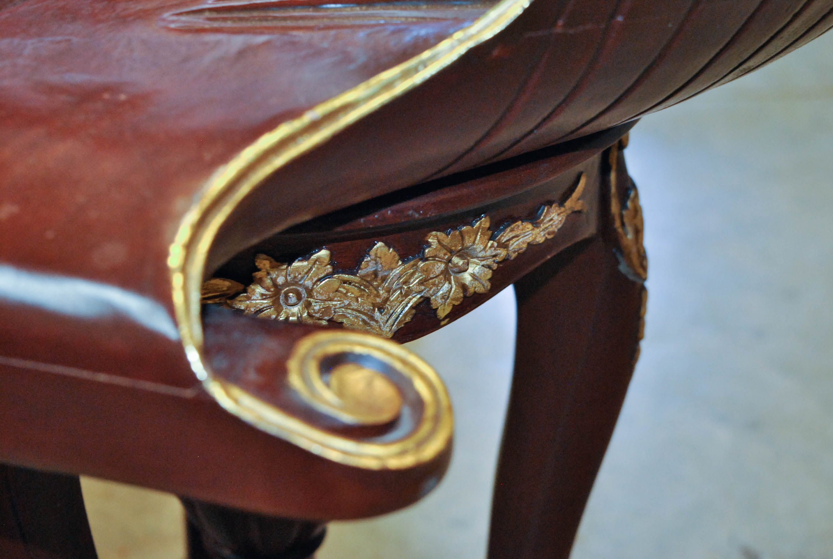 Vintage Empire Style Grotto Clamshell Chair