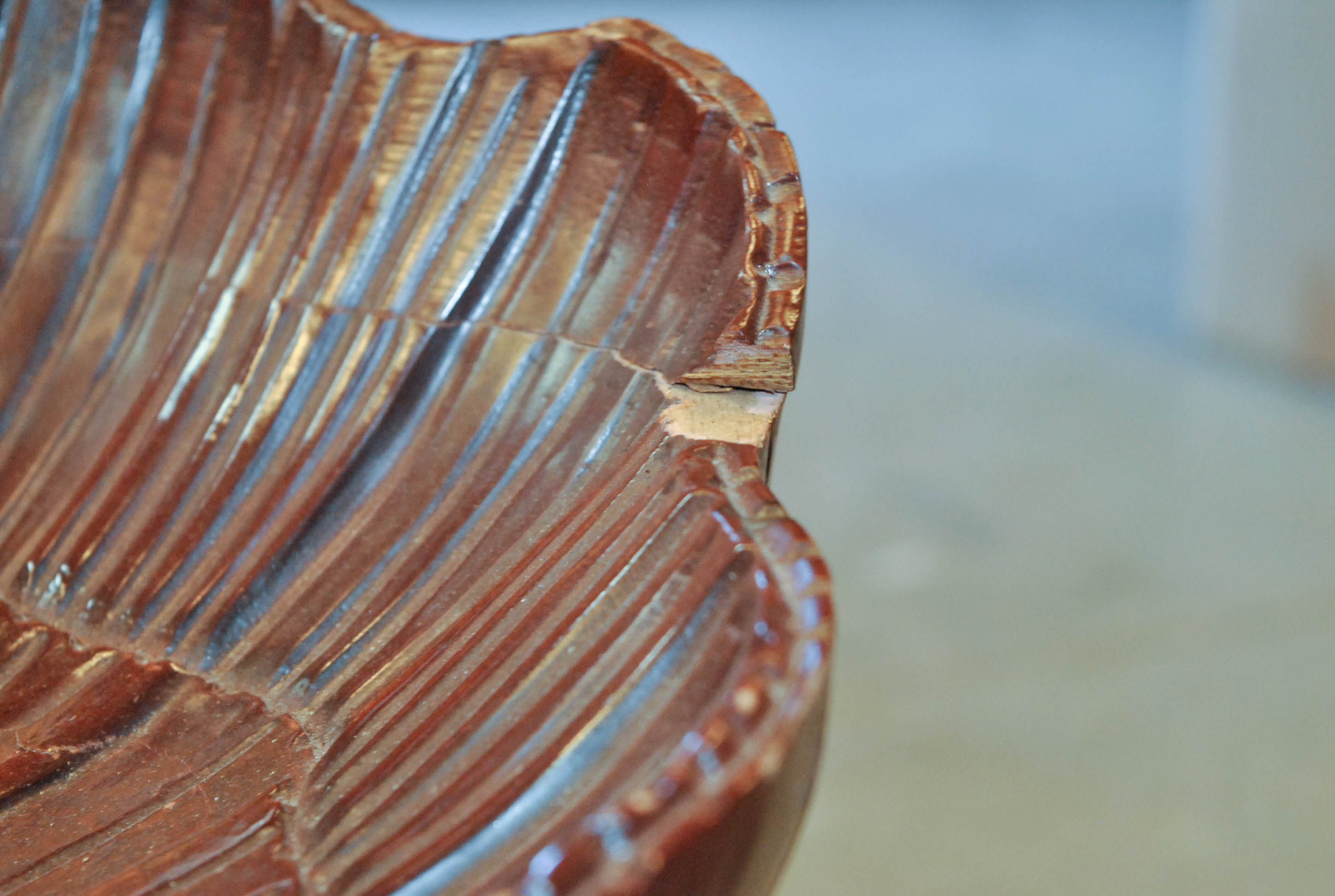 Vintage Empire Style Grotto Clamshell Chair