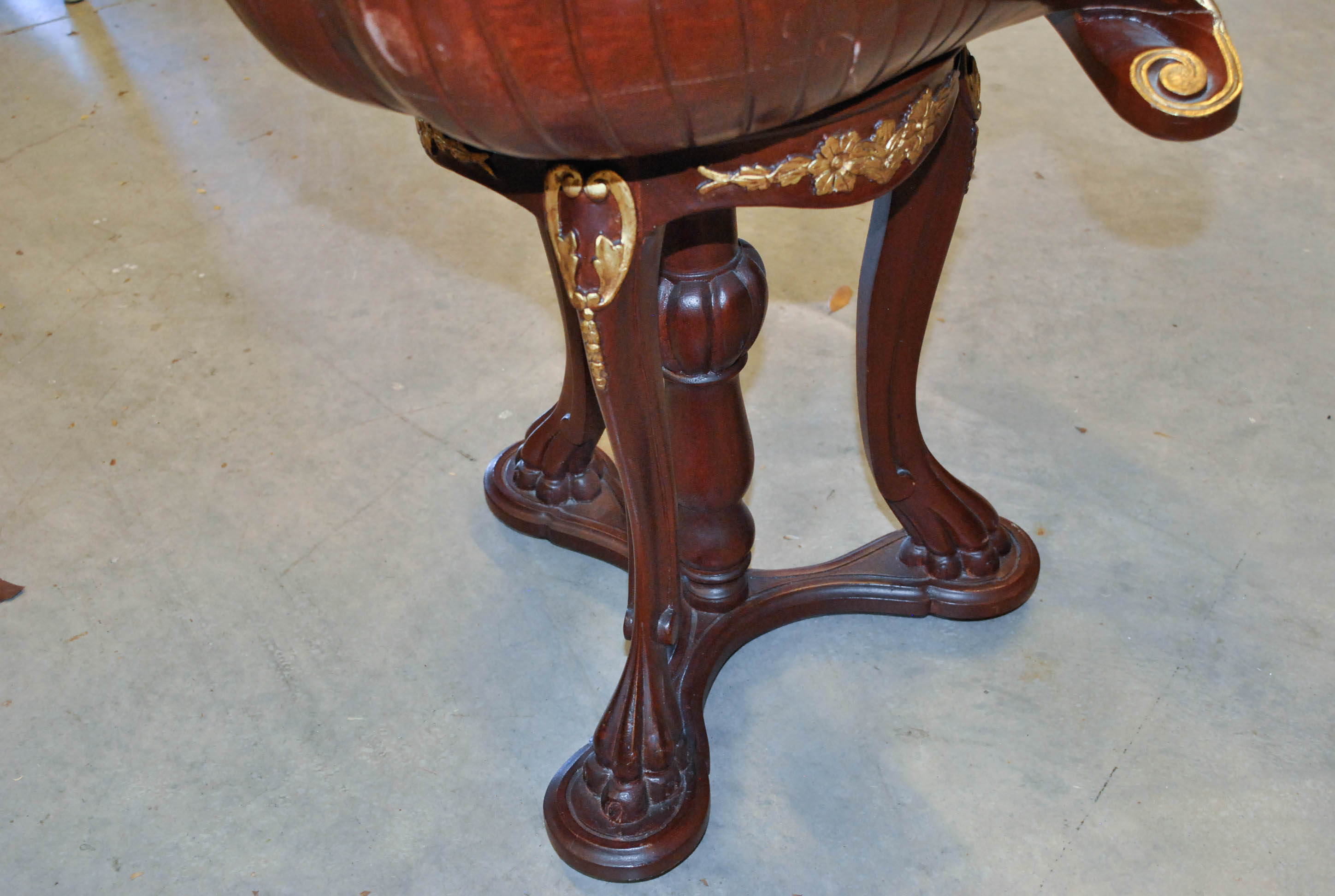 Vintage Empire Style Grotto Clamshell Chair