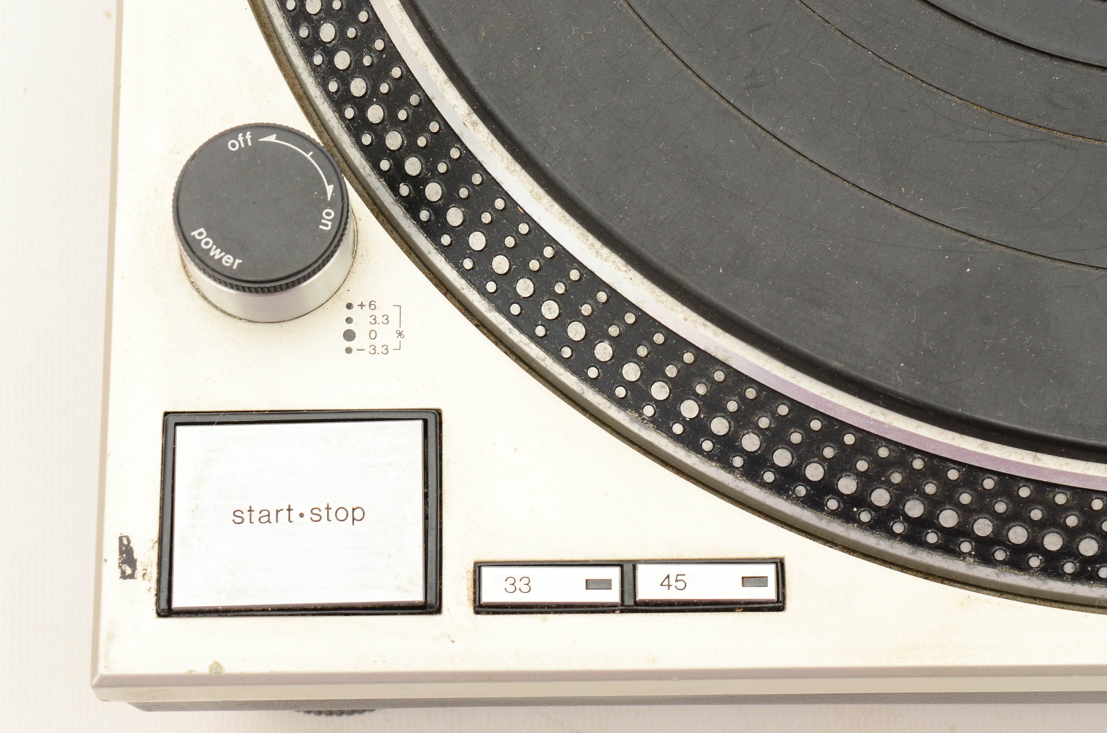 Technics Quartz Turntable
