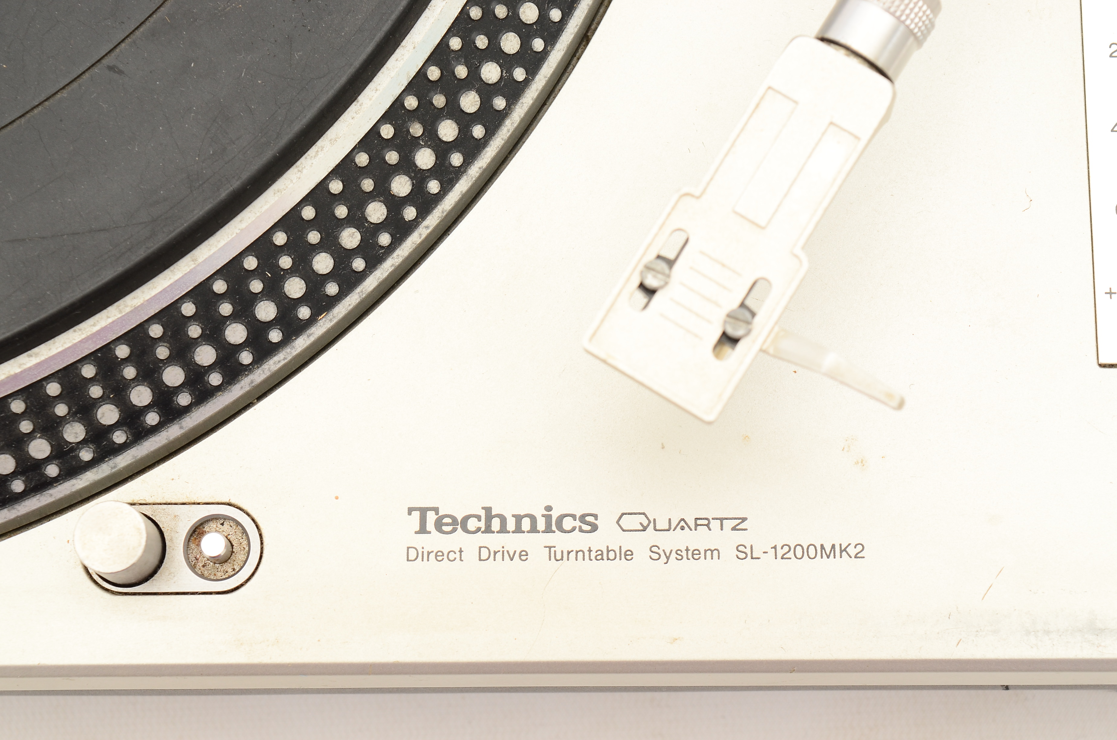 Technics Quartz Turntable