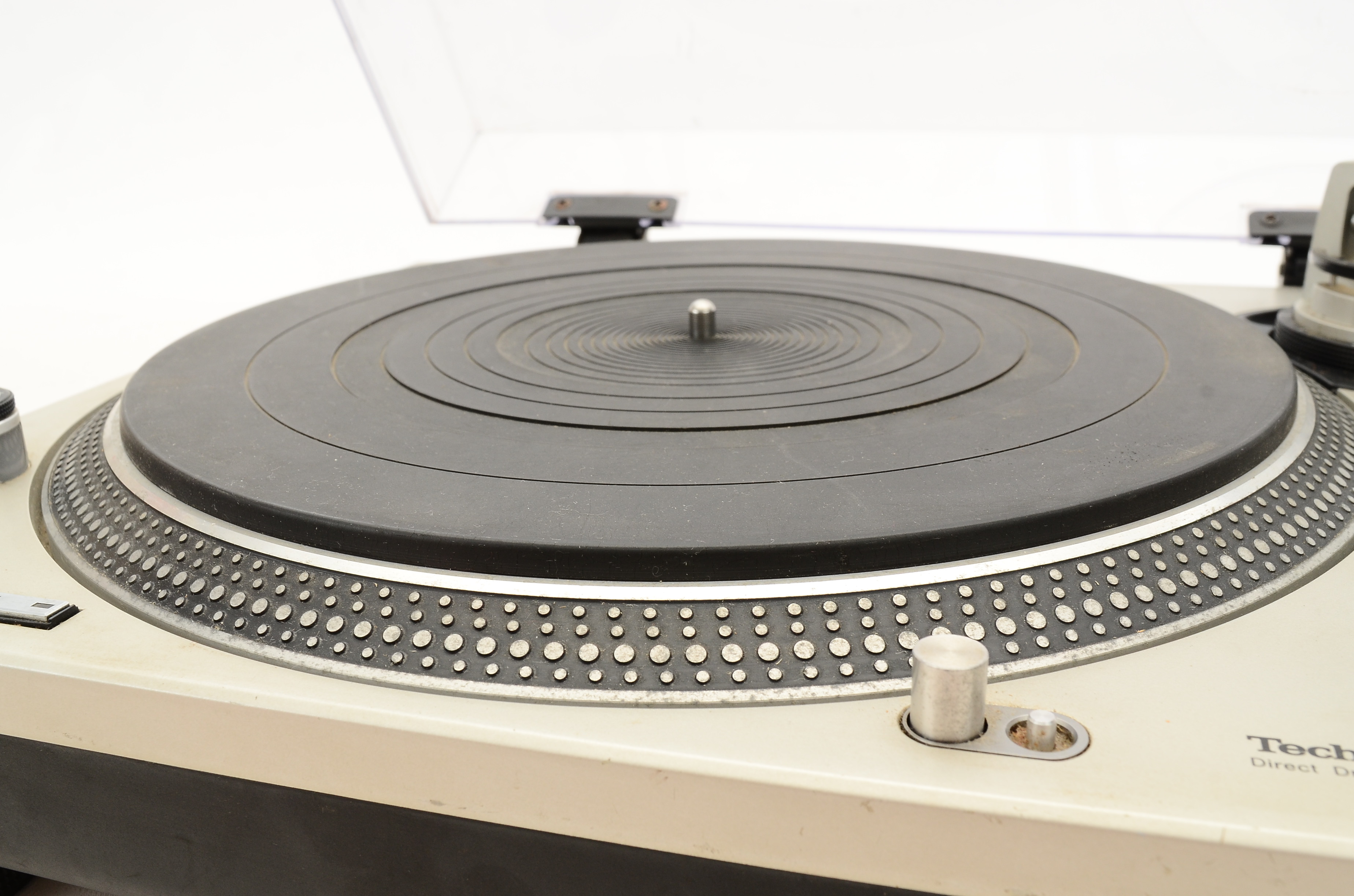 Technics Quartz Turntable