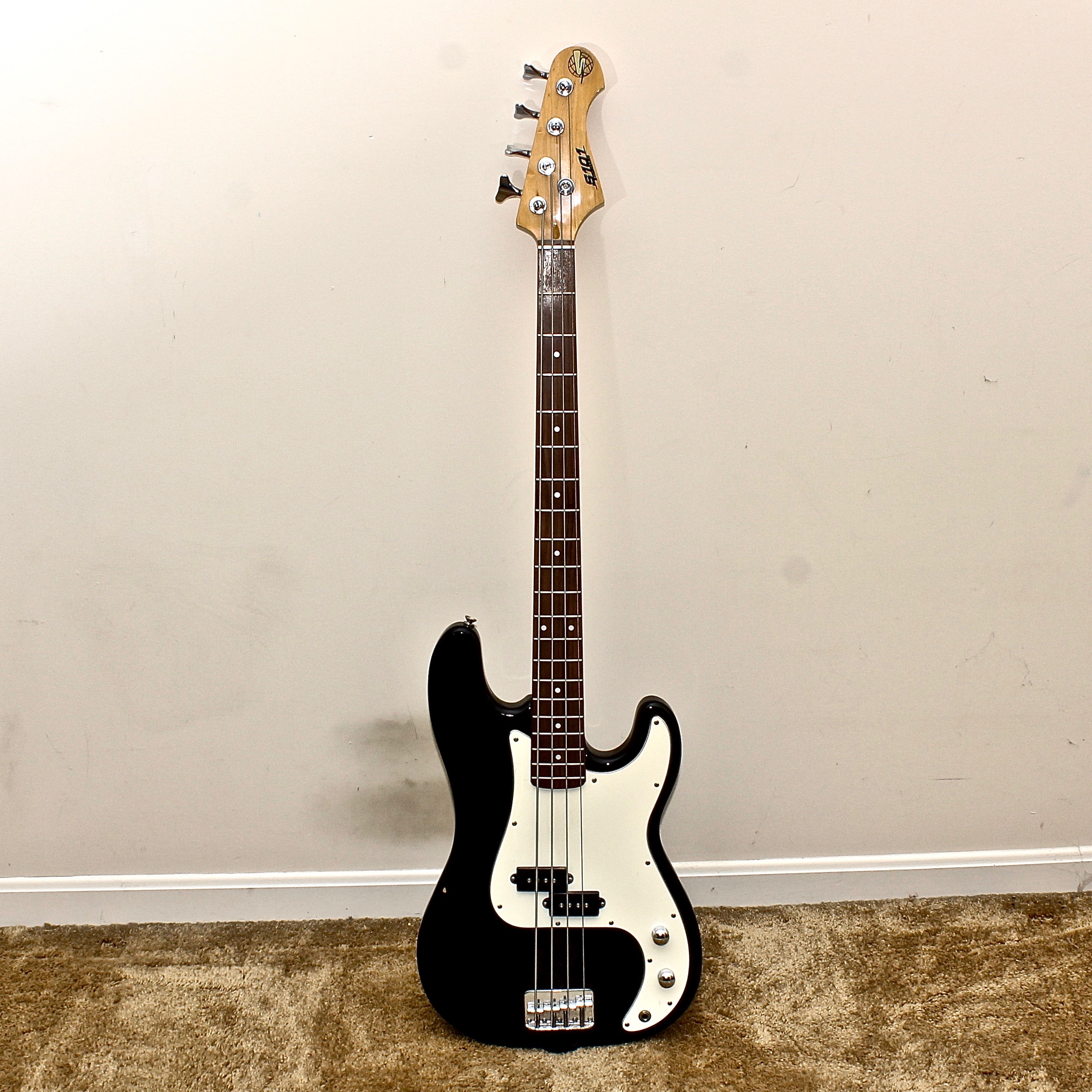 S101 Standard Bass Guitar