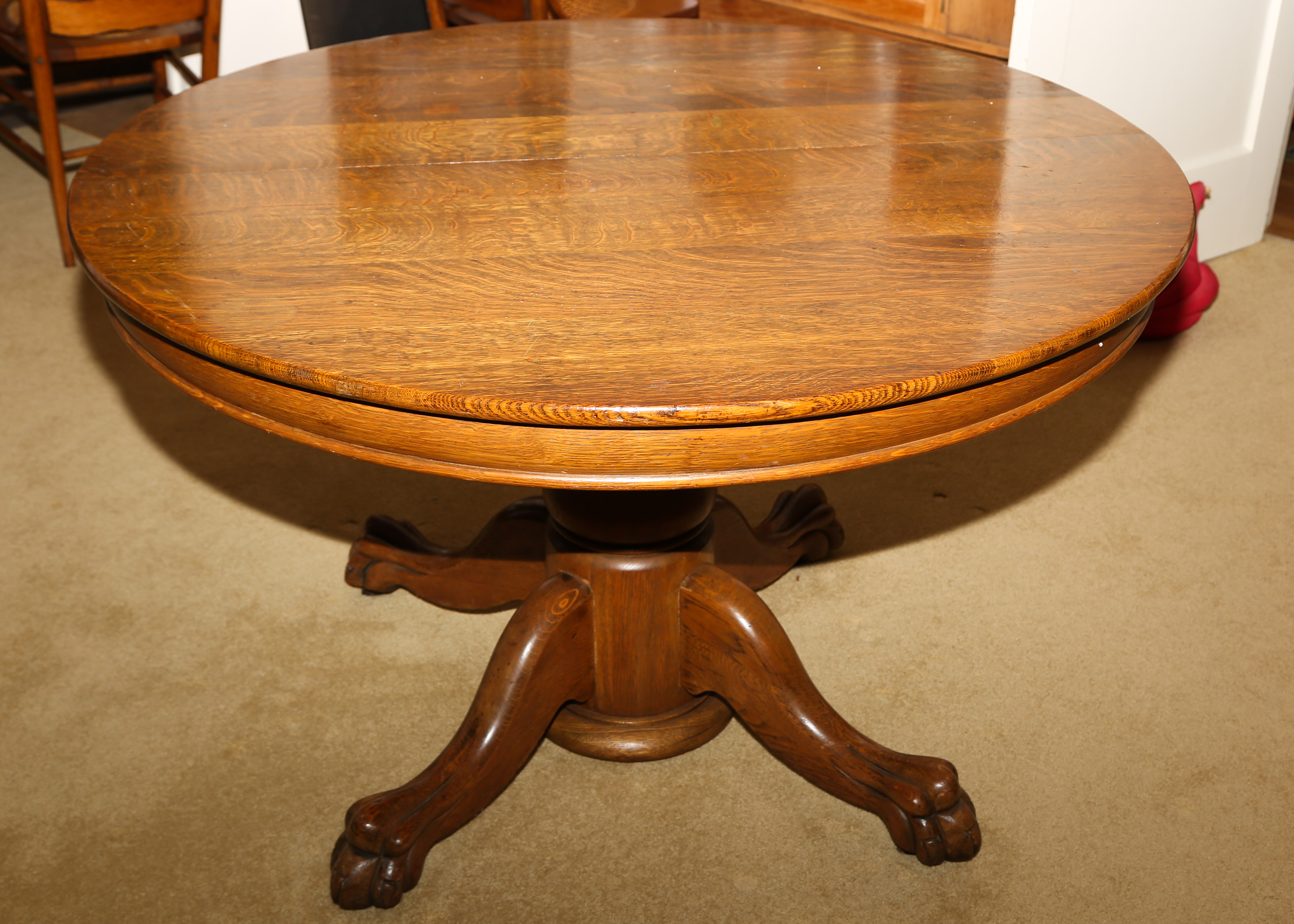 Round Claw-Foot Quarter-Sawn Oak Pedestal Dining Table