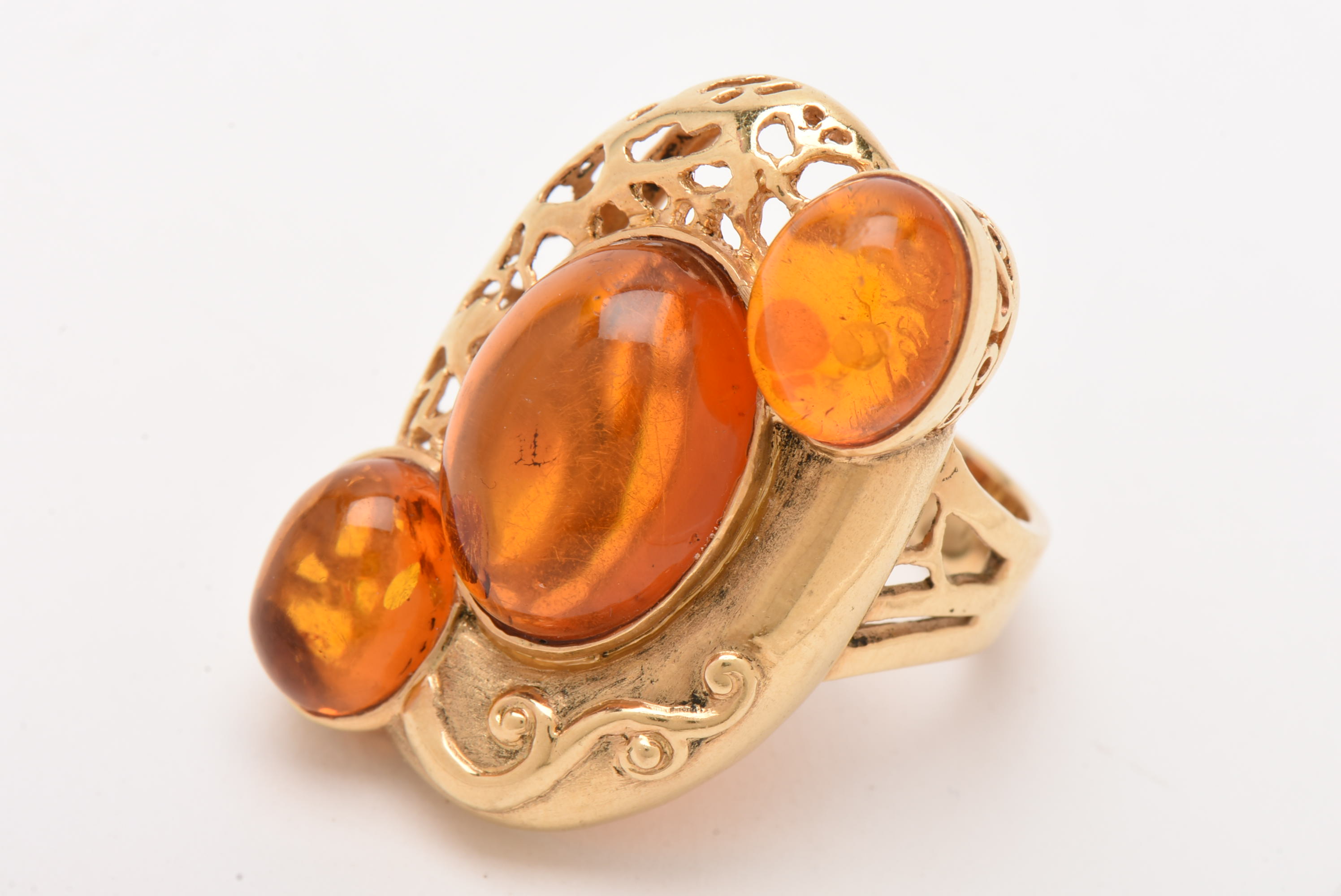 Modernist Style 18K Yellow Gold Amber Cabochon Statement Ring
