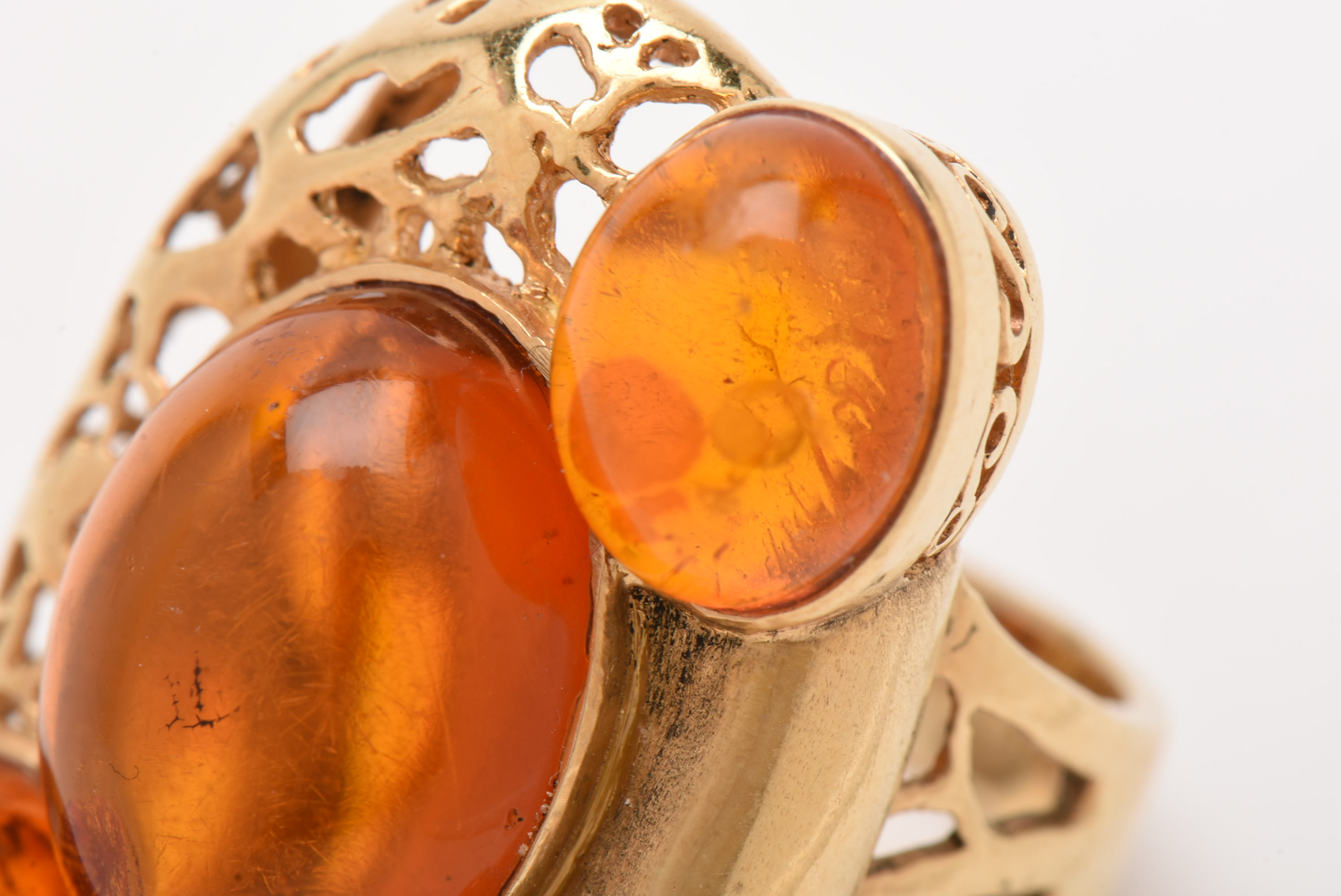 Modernist Style 18K Yellow Gold Amber Cabochon Statement Ring