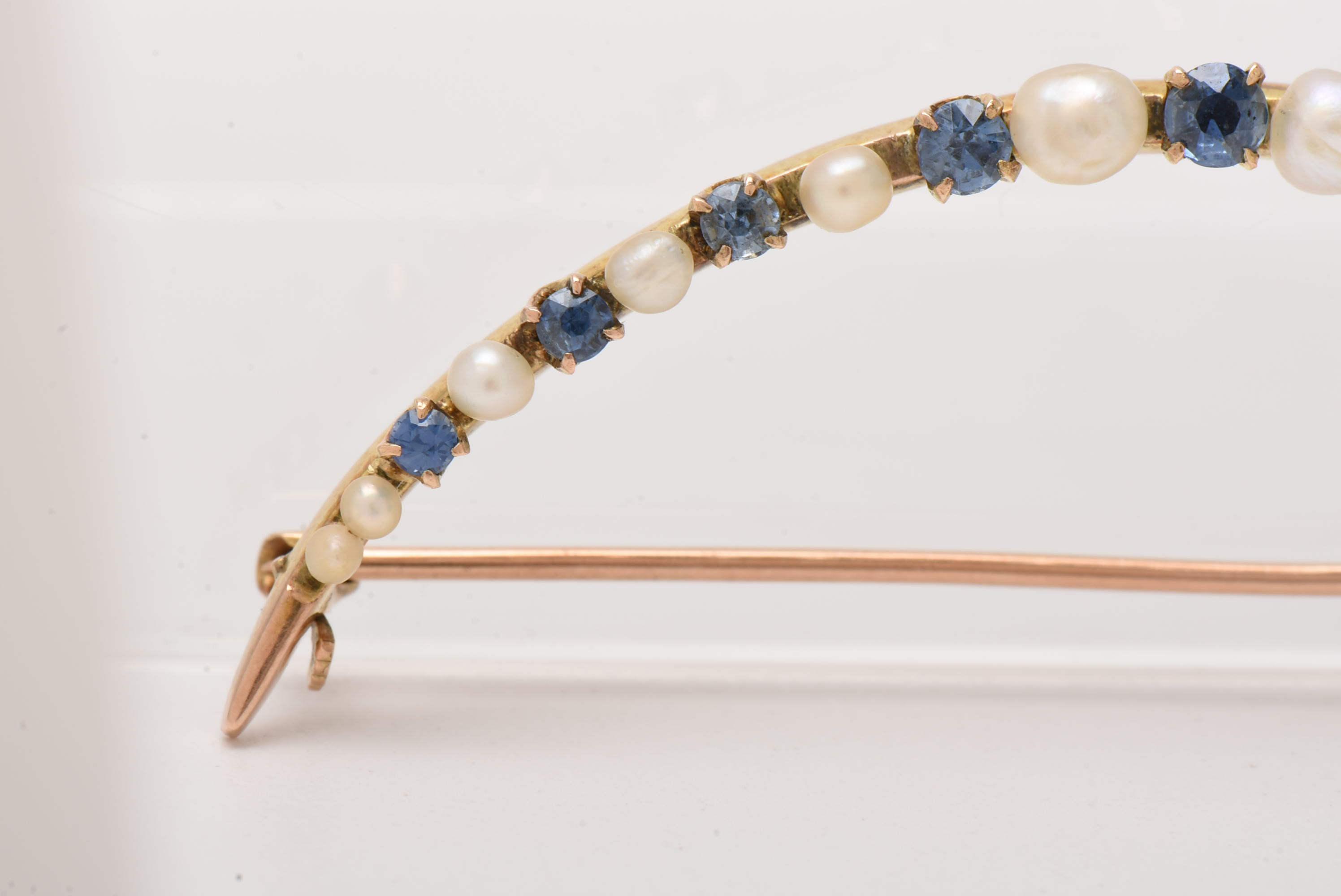 Vintage 10K Yellow Gold Blue Sapphire and Seed Pearl Crescent Moon Brooch
