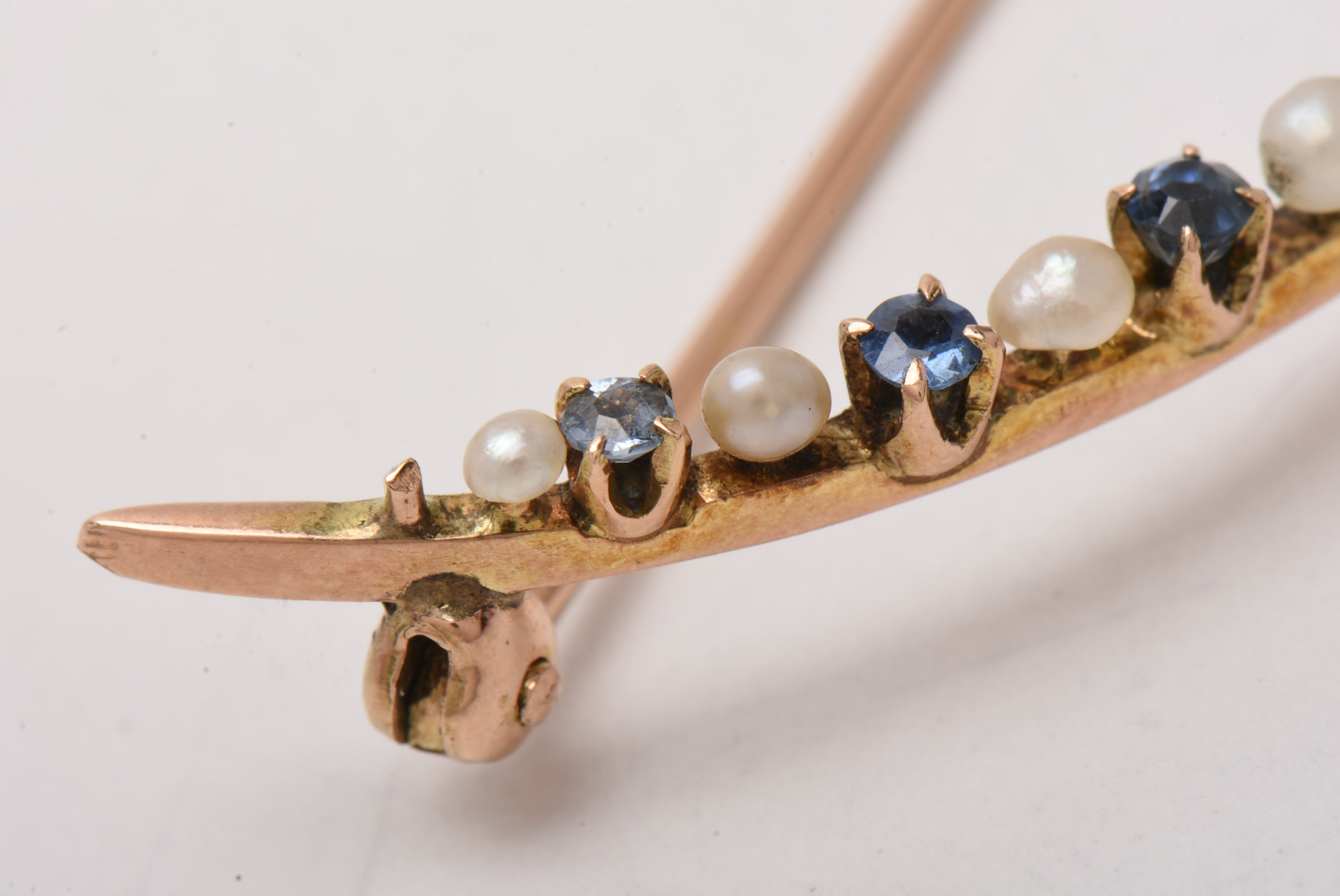 Vintage 10K Yellow Gold Blue Sapphire and Seed Pearl Crescent Moon Brooch