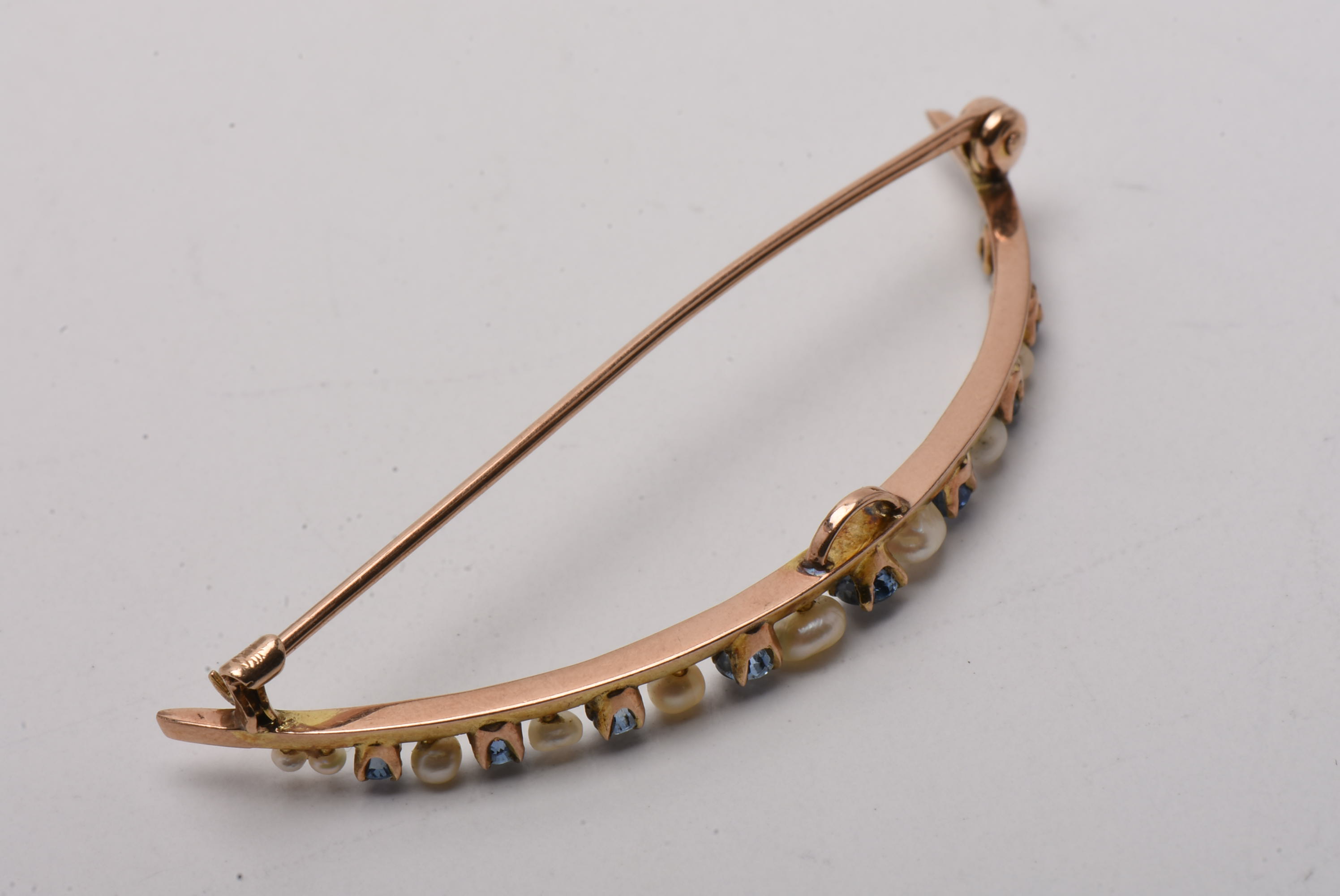 Vintage 10K Yellow Gold Blue Sapphire and Seed Pearl Crescent Moon Brooch