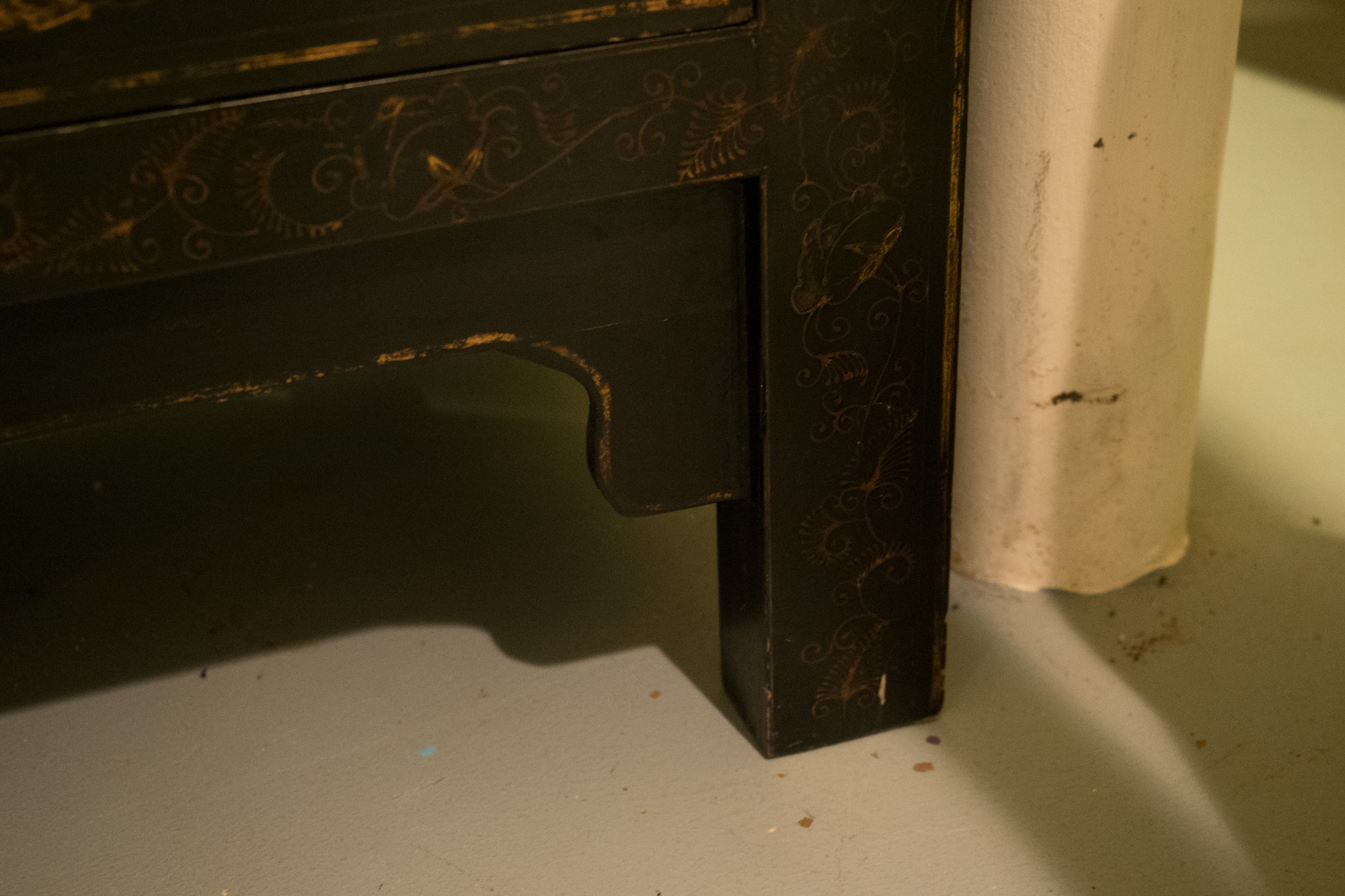 Vintage Chinoiserie Lacquered and Painted Cabinet