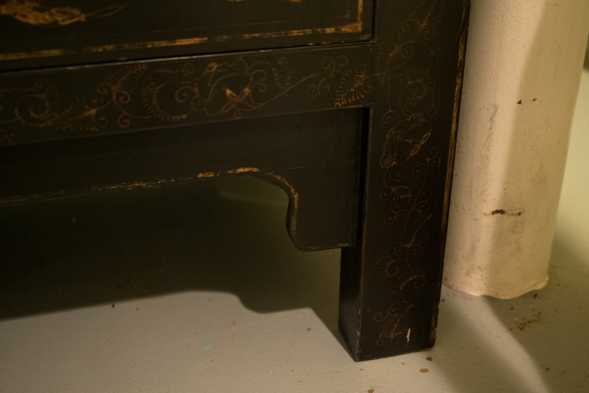 Vintage Chinoiserie Lacquered and Painted Cabinet