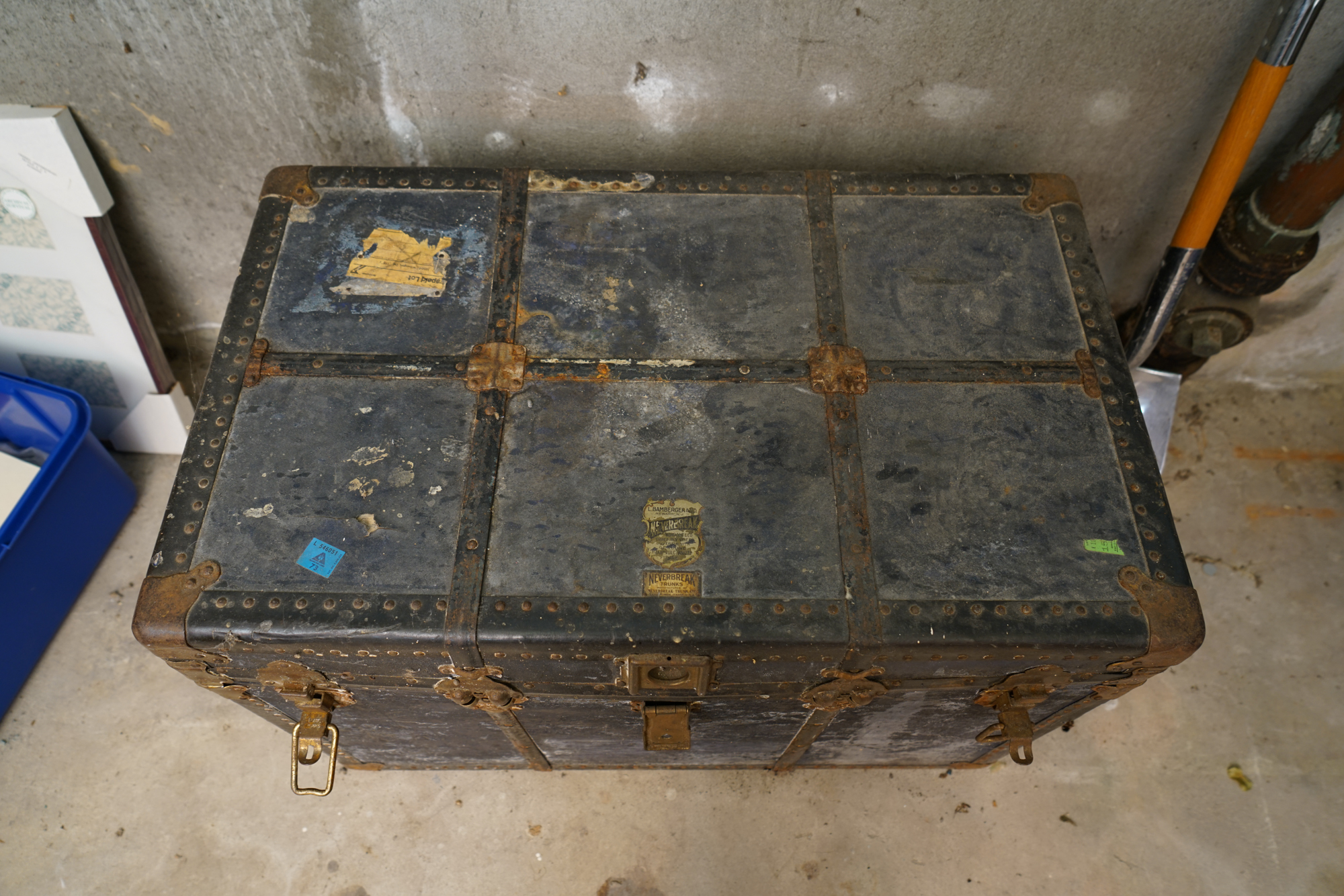 Vintage L. Bamberger & Co. "Neverbreak" Steamer Trunk