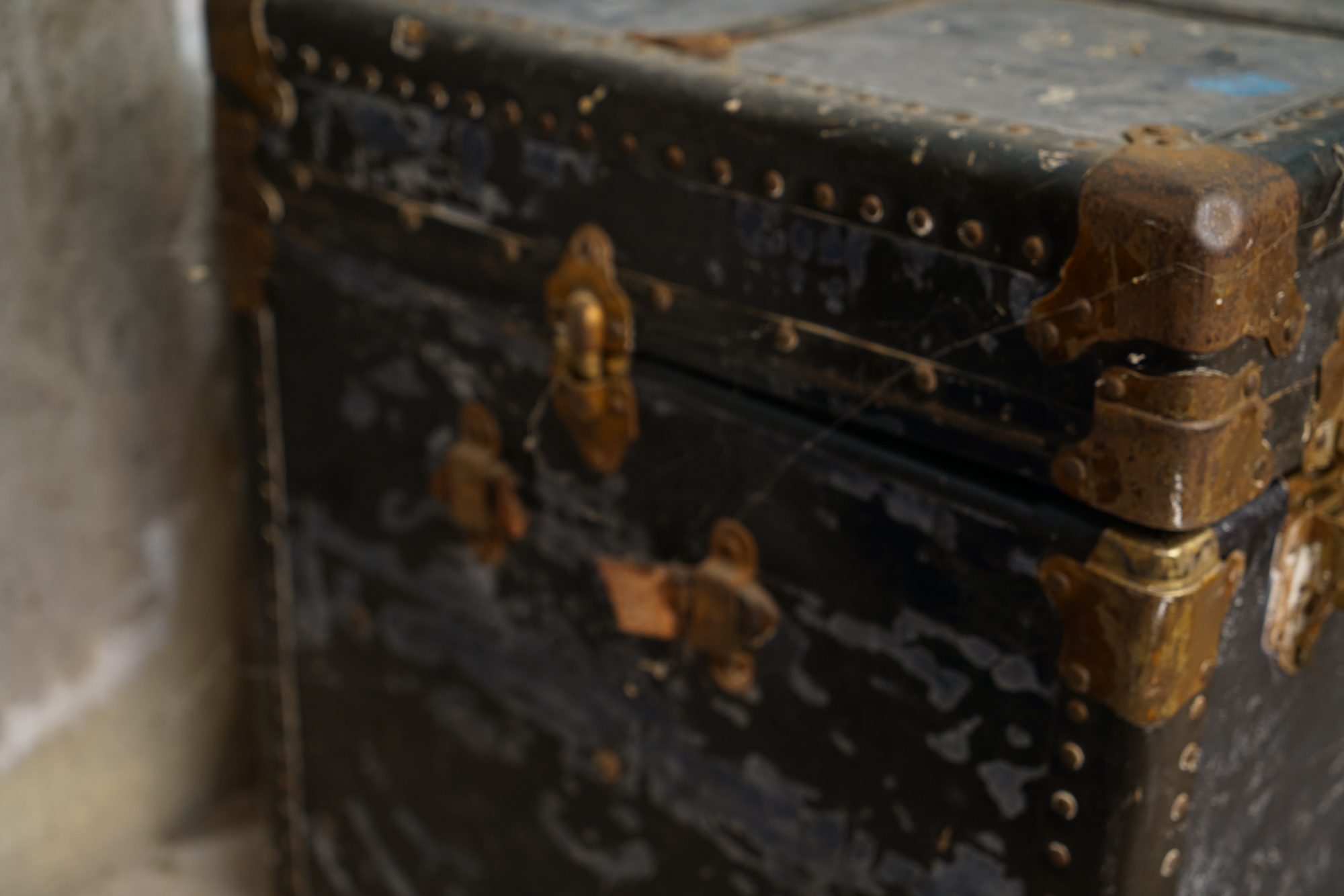 Vintage L. Bamberger & Co. "Neverbreak" Steamer Trunk