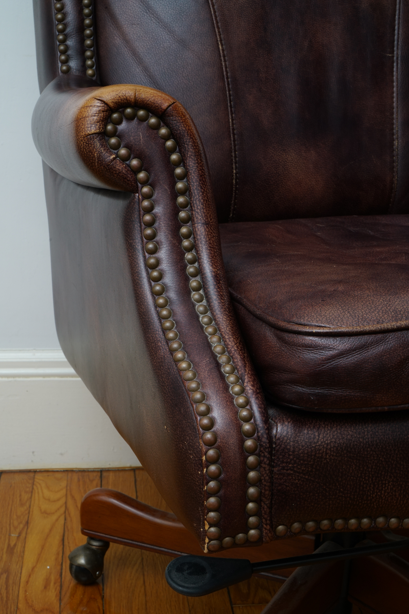 Brown Leather Executive Office Chair by Seven Seas Seating
