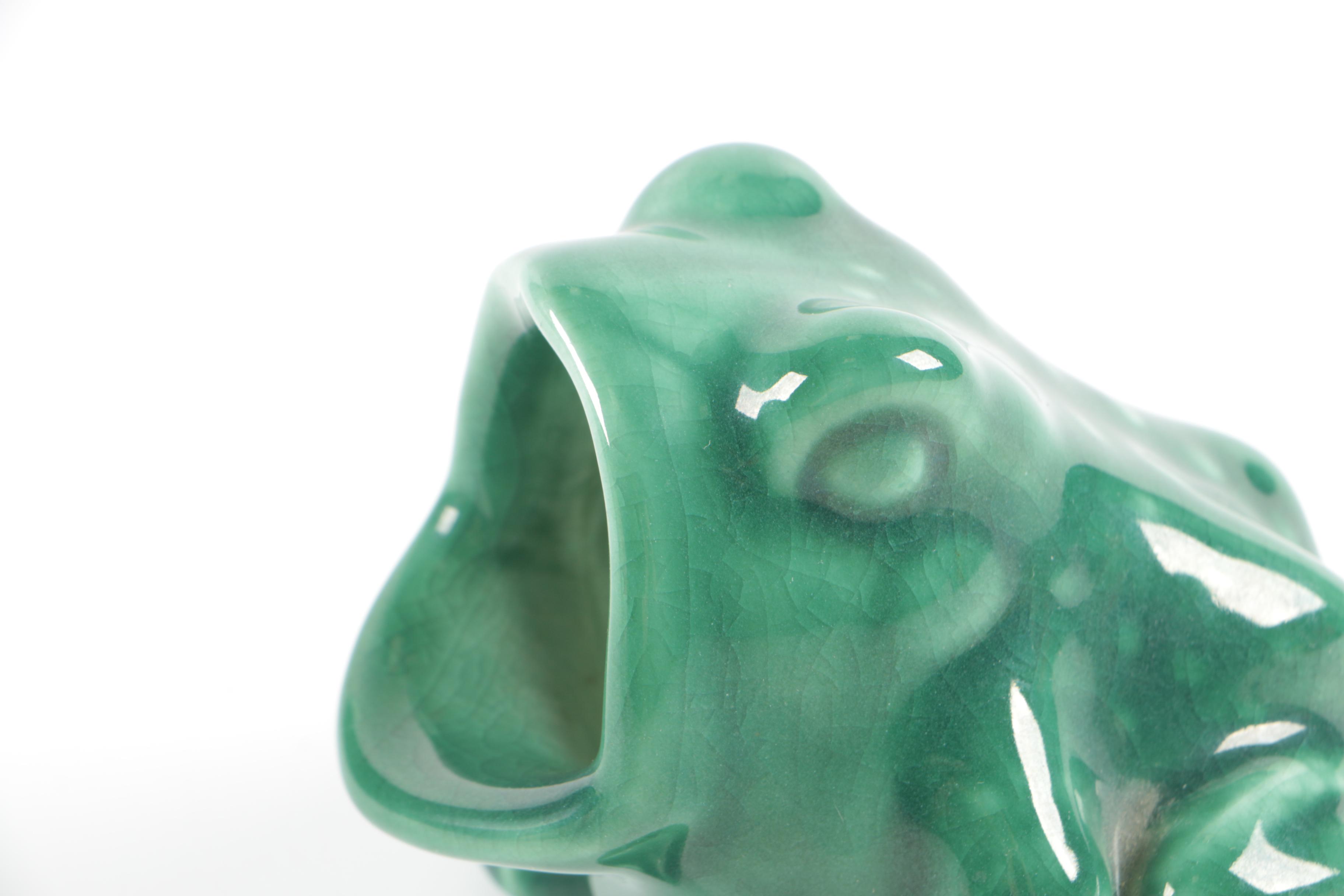 1952 Rookwood Pottery Frog Ash Receiver