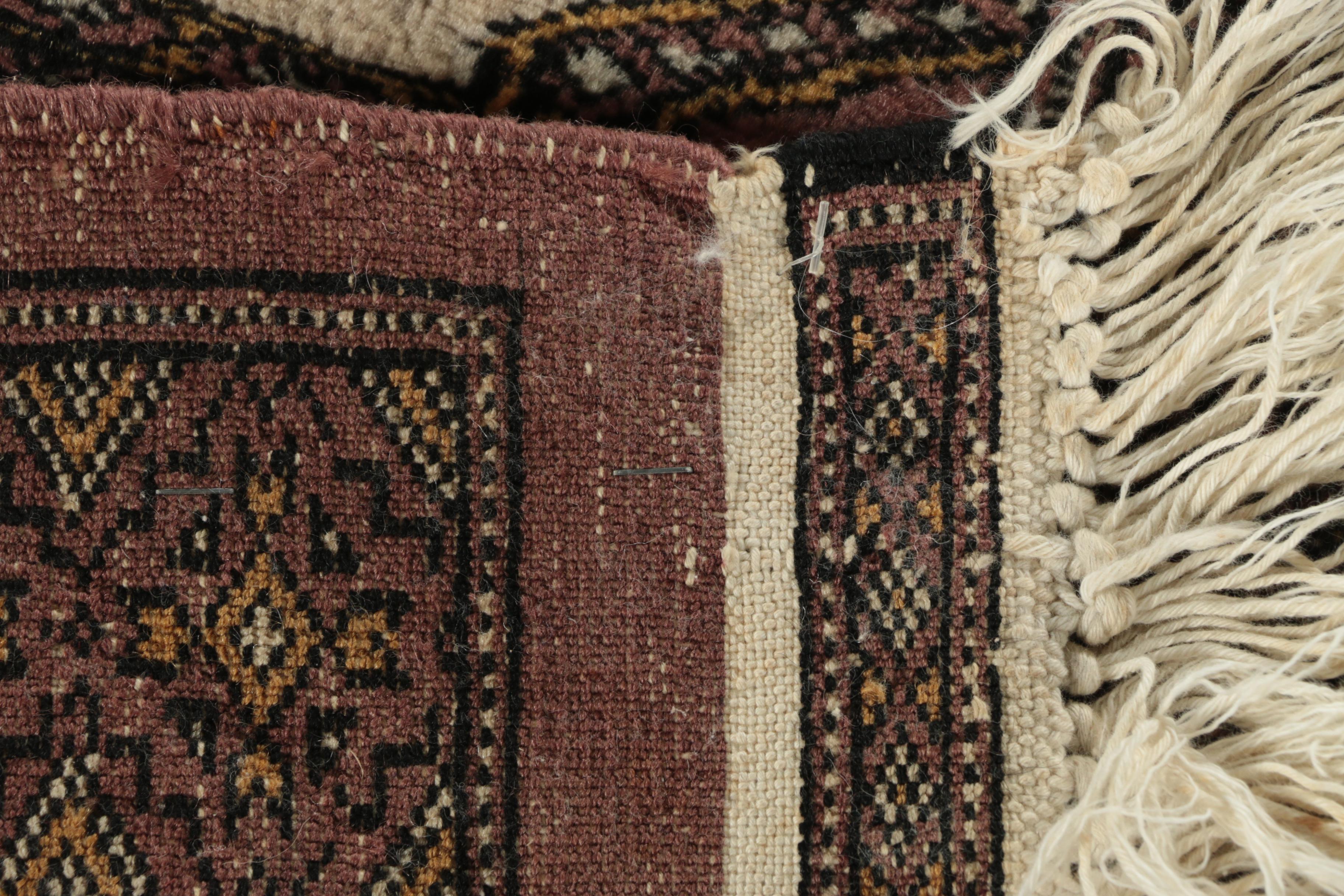 Hand-Knotted Pakistani Jaldar Bokhara Wool Accent Rug