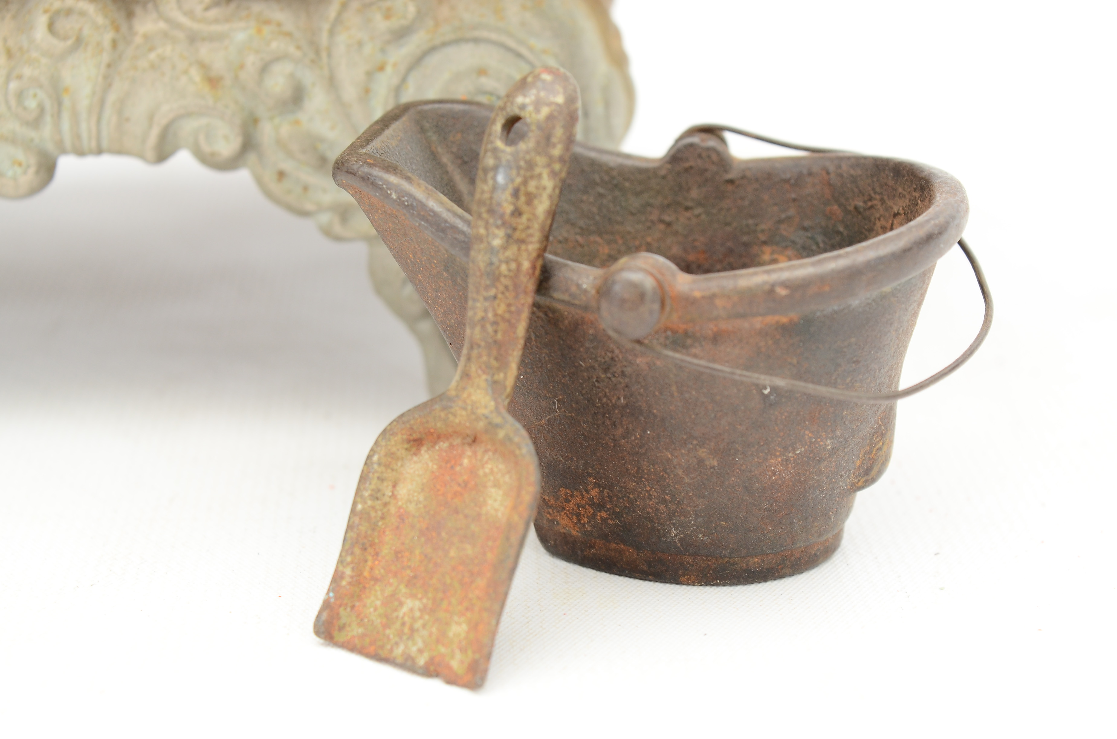 Vintage Royal Kenton Toy Stove and Accessories