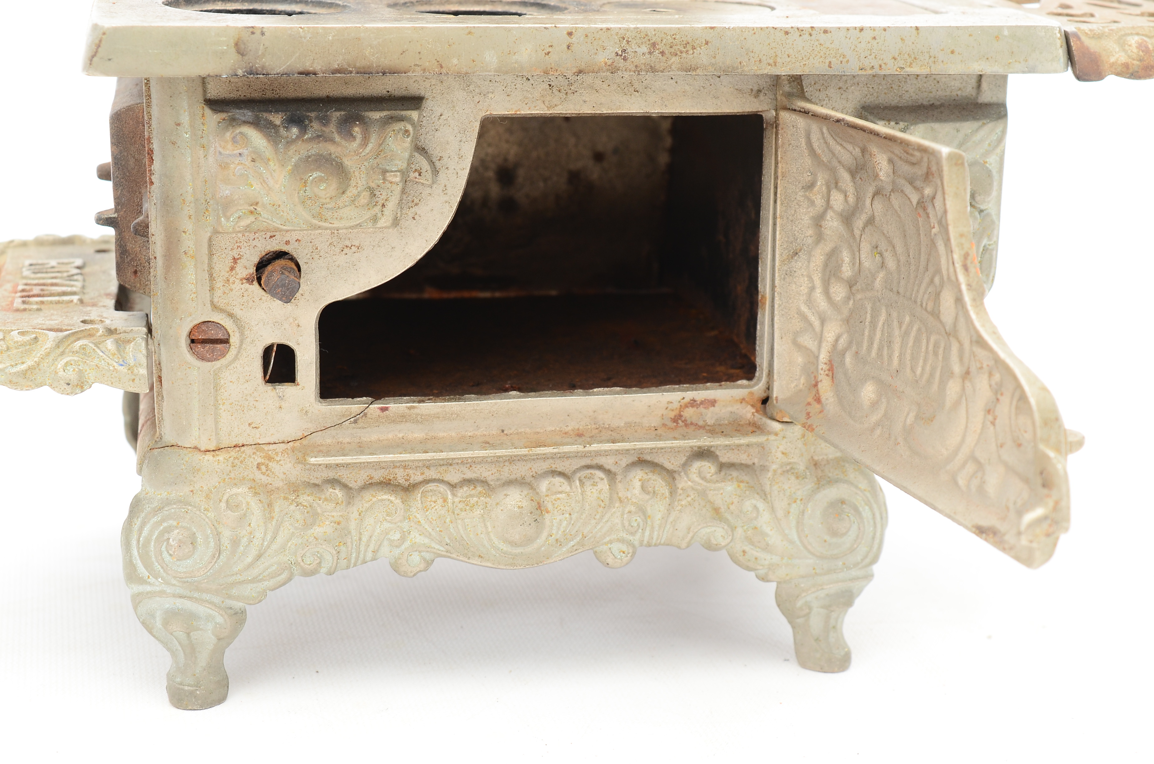 Vintage Royal Kenton Toy Stove and Accessories