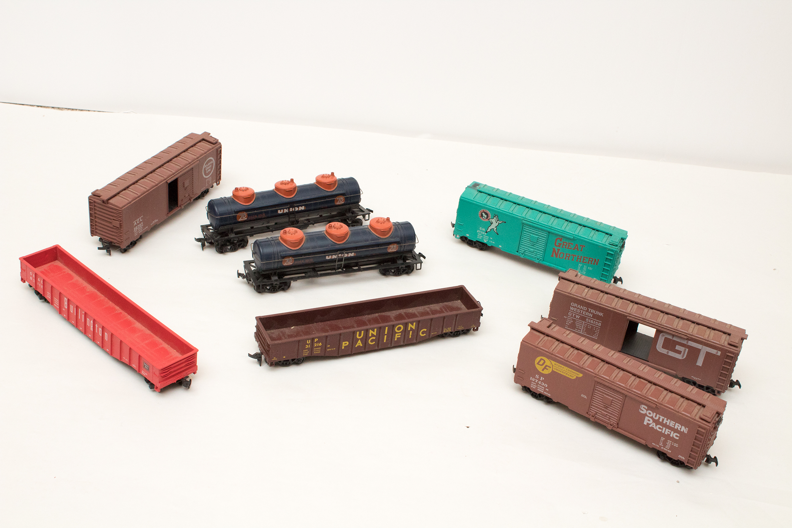 Assorted HO Scale Athearn "Blue Box" Locomotives and Train Cars
