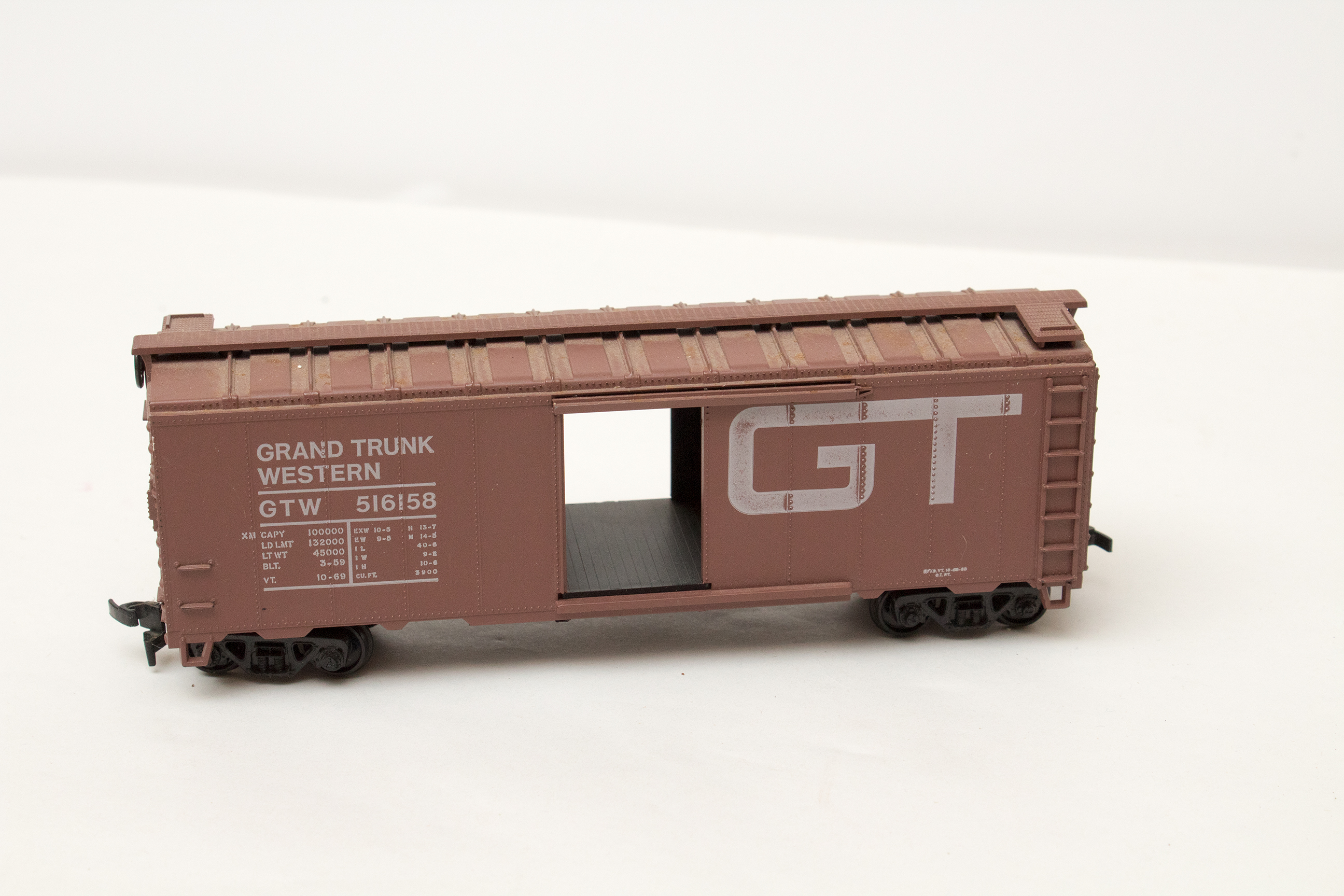 Assorted HO Scale Athearn "Blue Box" Locomotives and Train Cars