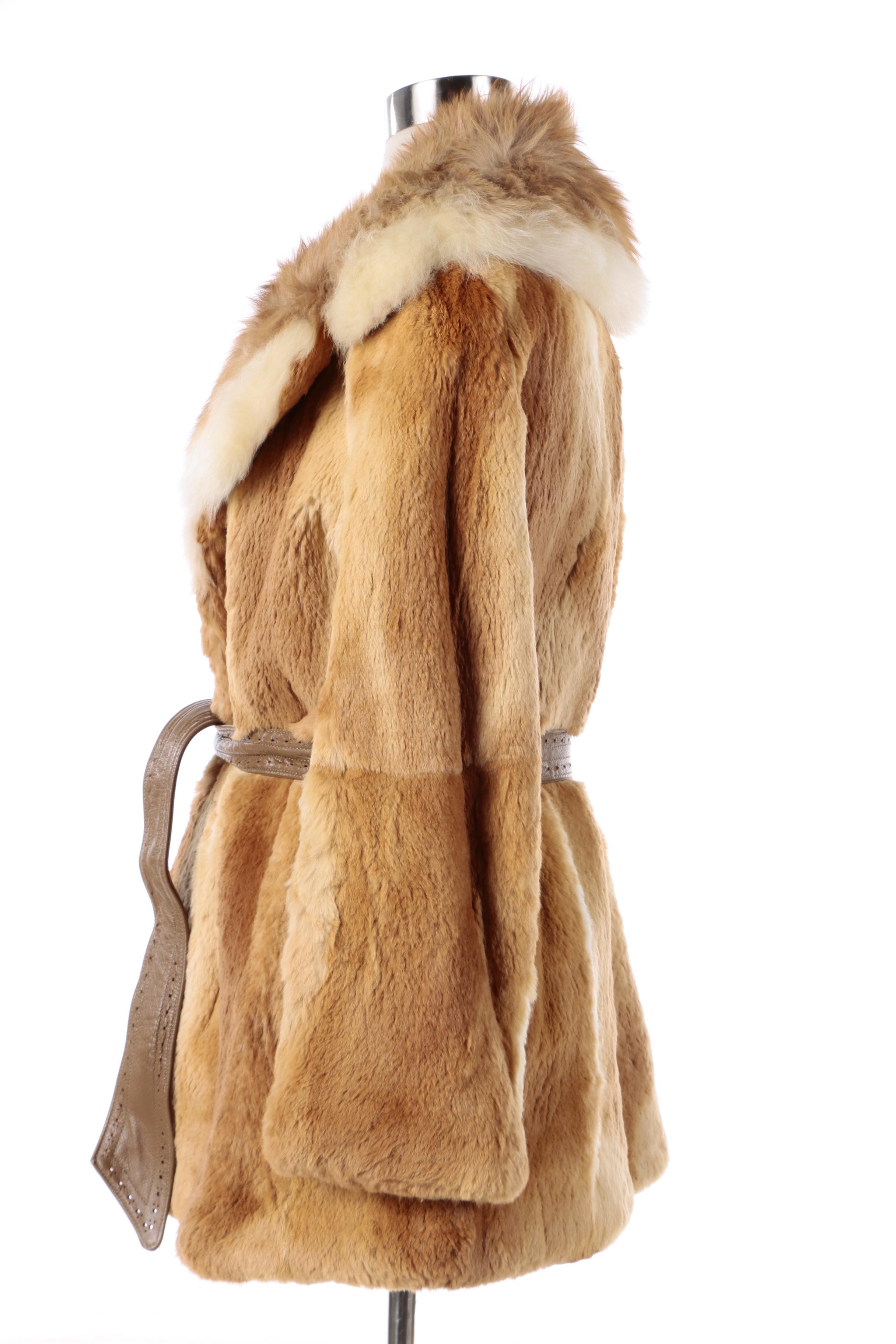 Women's Vintage Titche-Goettinger Guanaco Fur Coat
