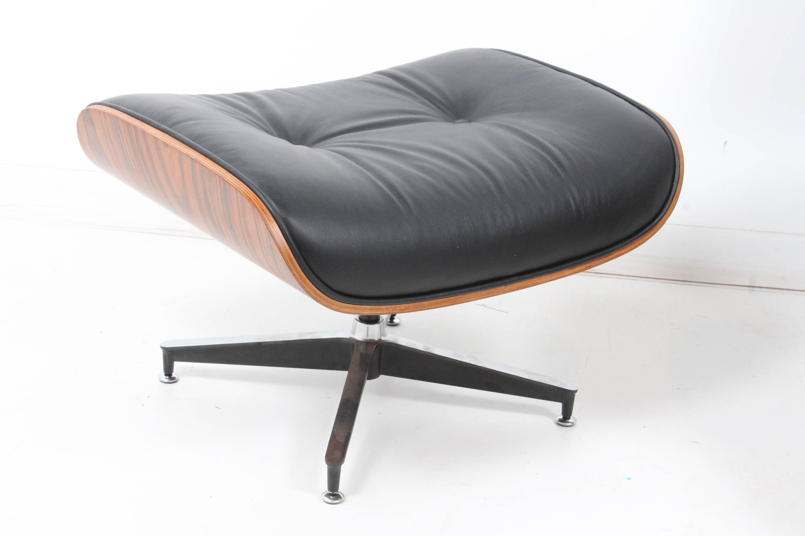 Eames Style Lounge Chair with Ottoman