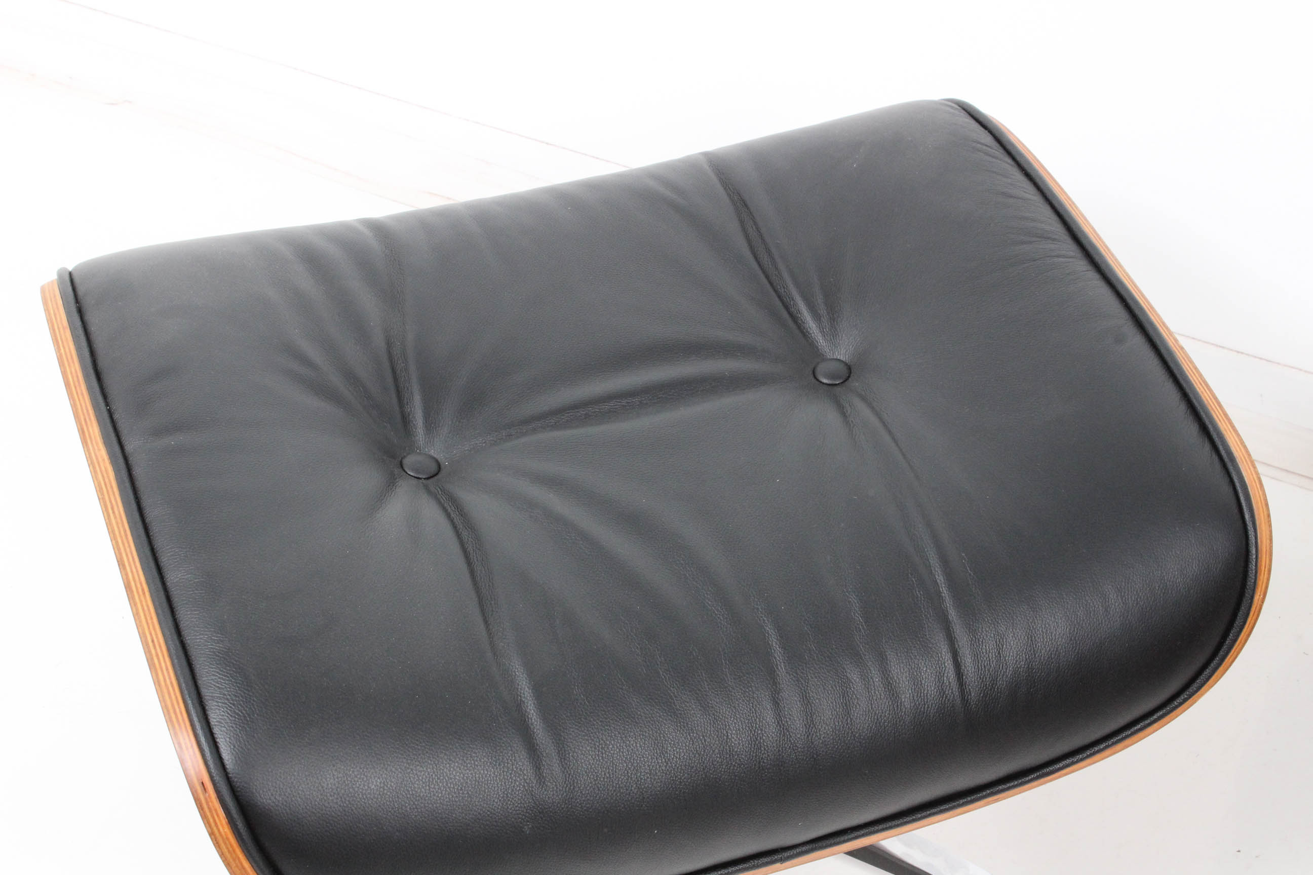 Eames Style Lounge Chair with Ottoman