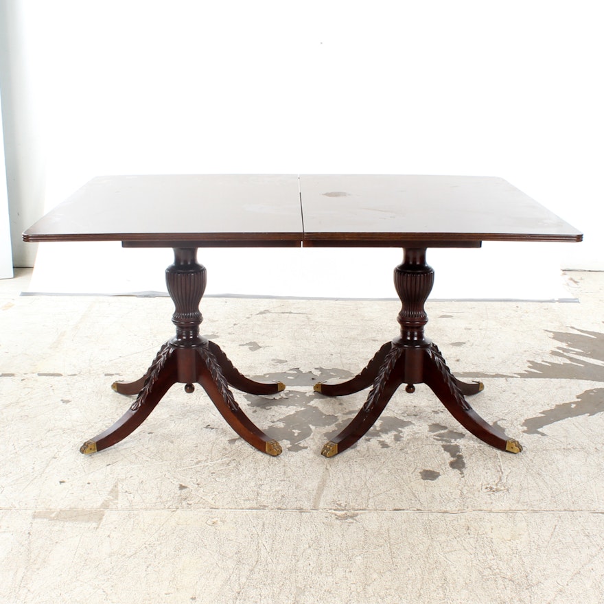 Vintage Duncan Phyfe Style Mahogany Dining Table with Leaves