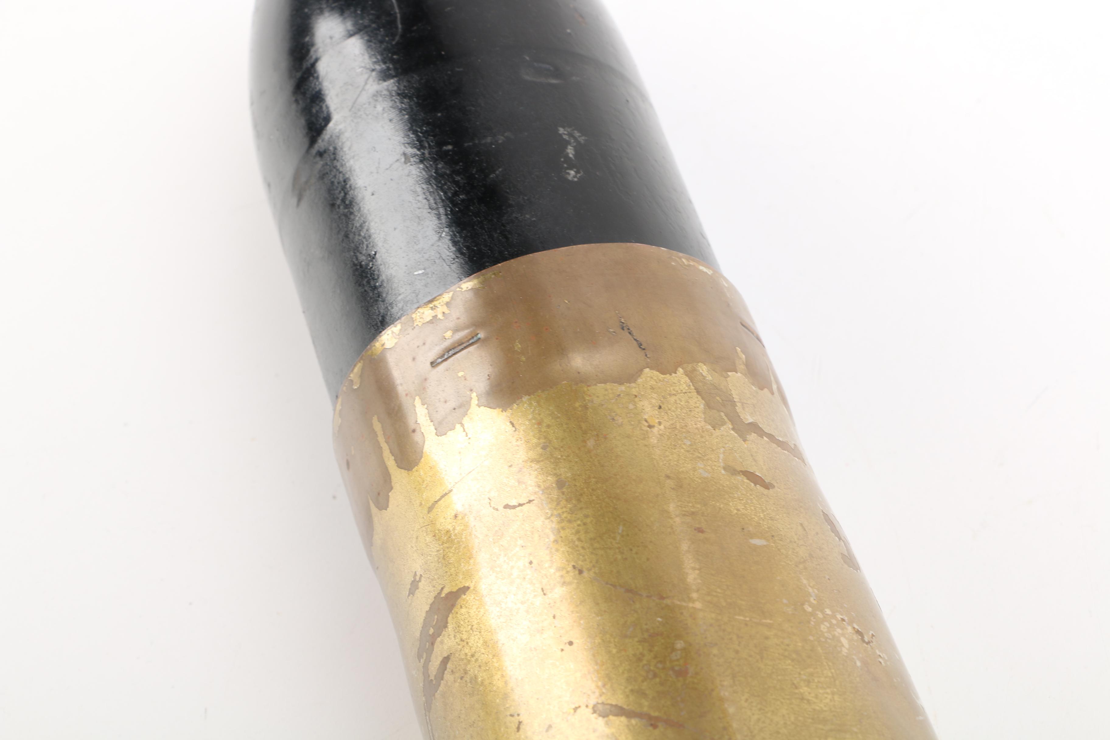 1942 World War II 75mm M18 Artillery Shell