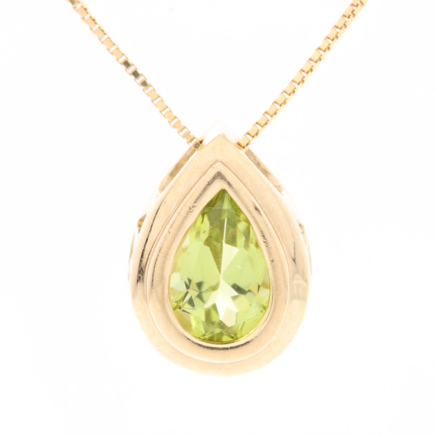 10K Yellow Gold Peridot Pendant Necklace