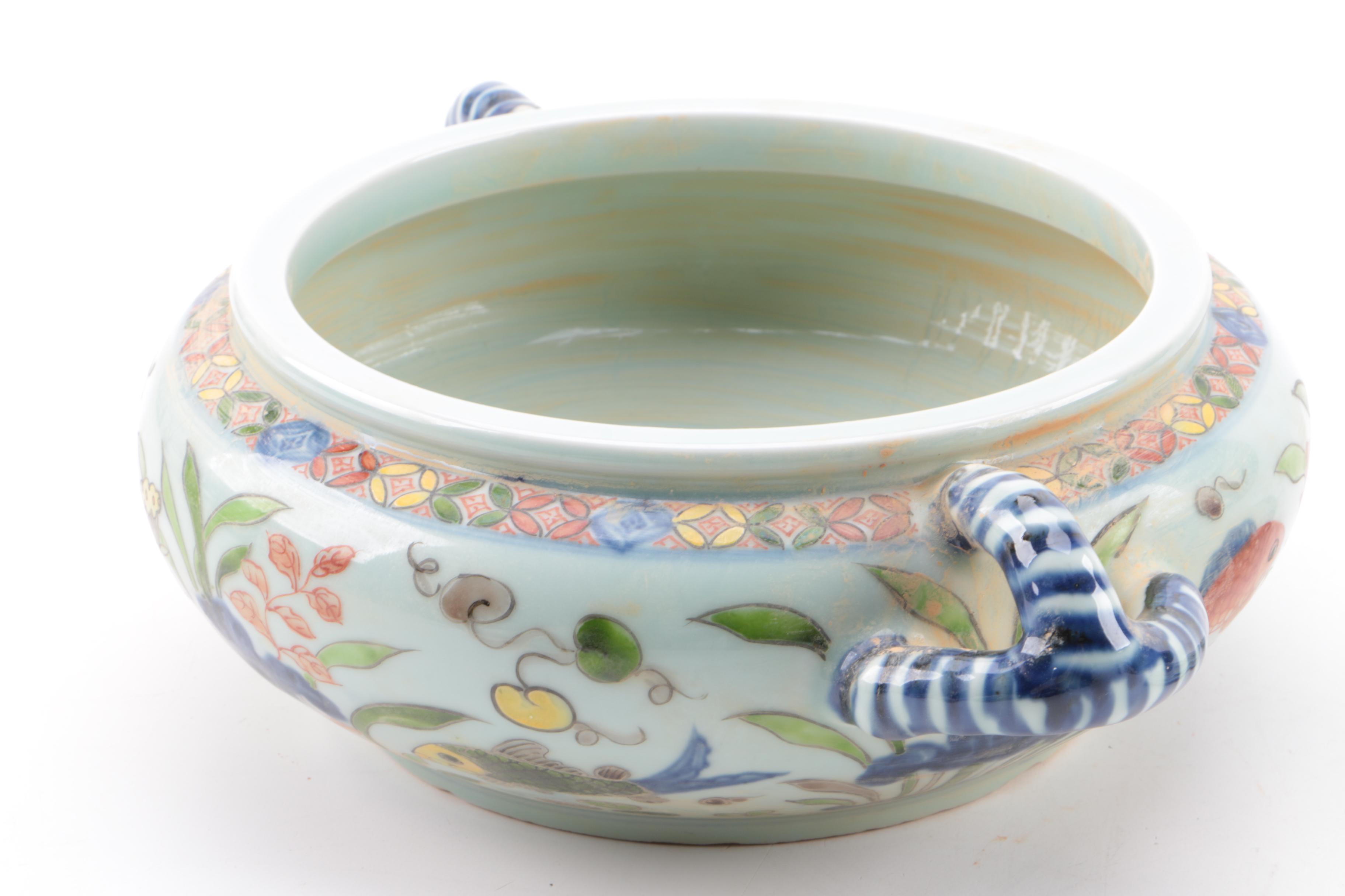 Chinese Hand Painted Lidded Bowl