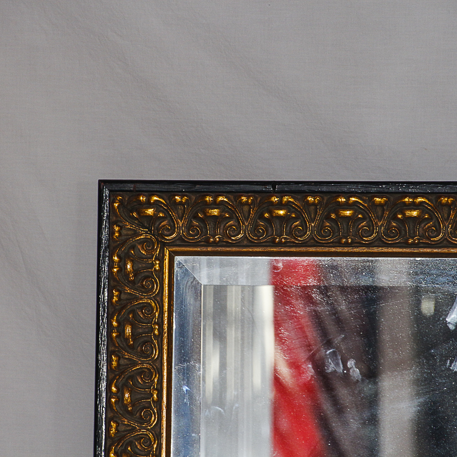 Decorative Gilt Scrolled Motif Wall Mirror